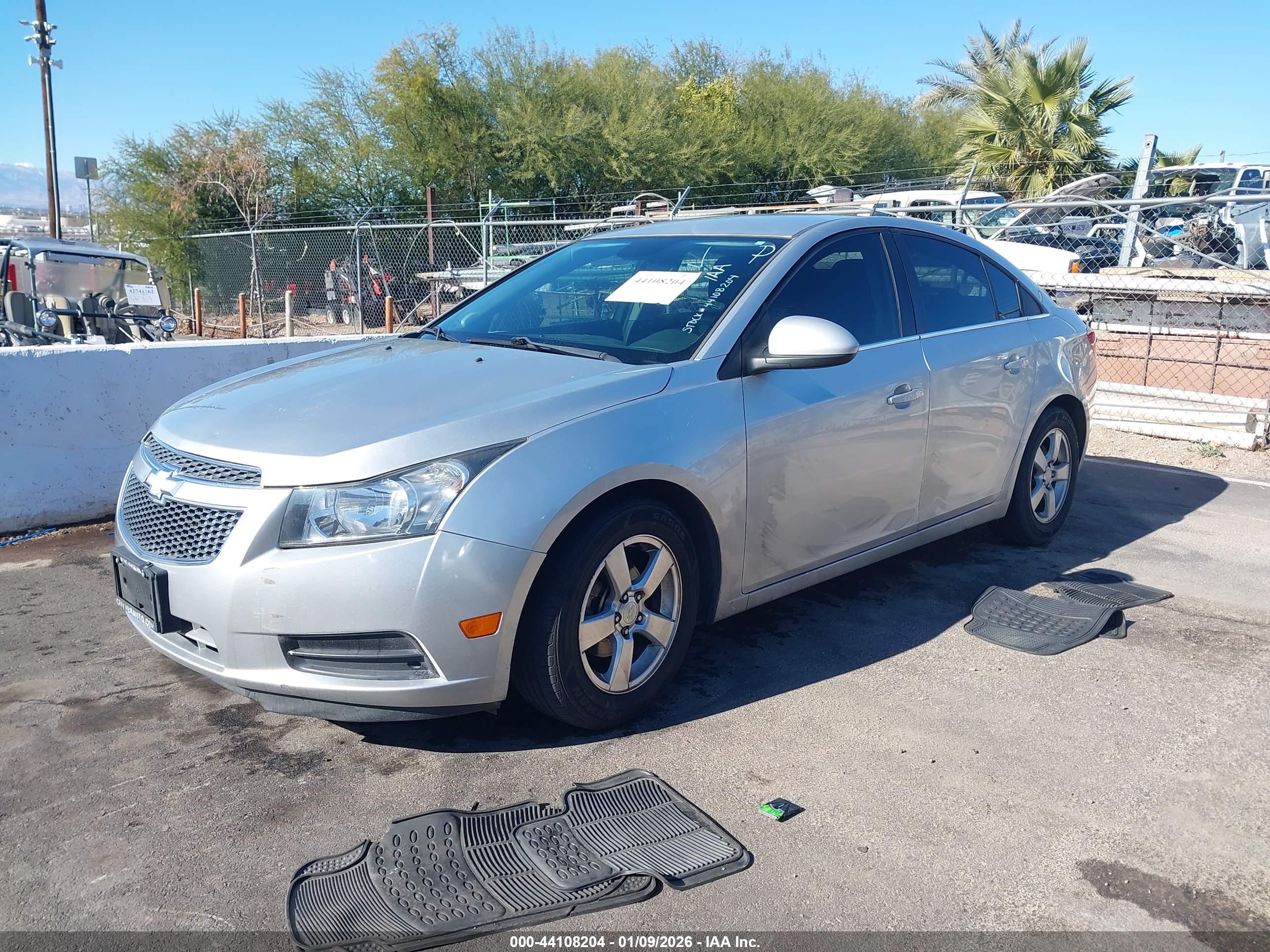 CHEVROLET CRUZE image 2