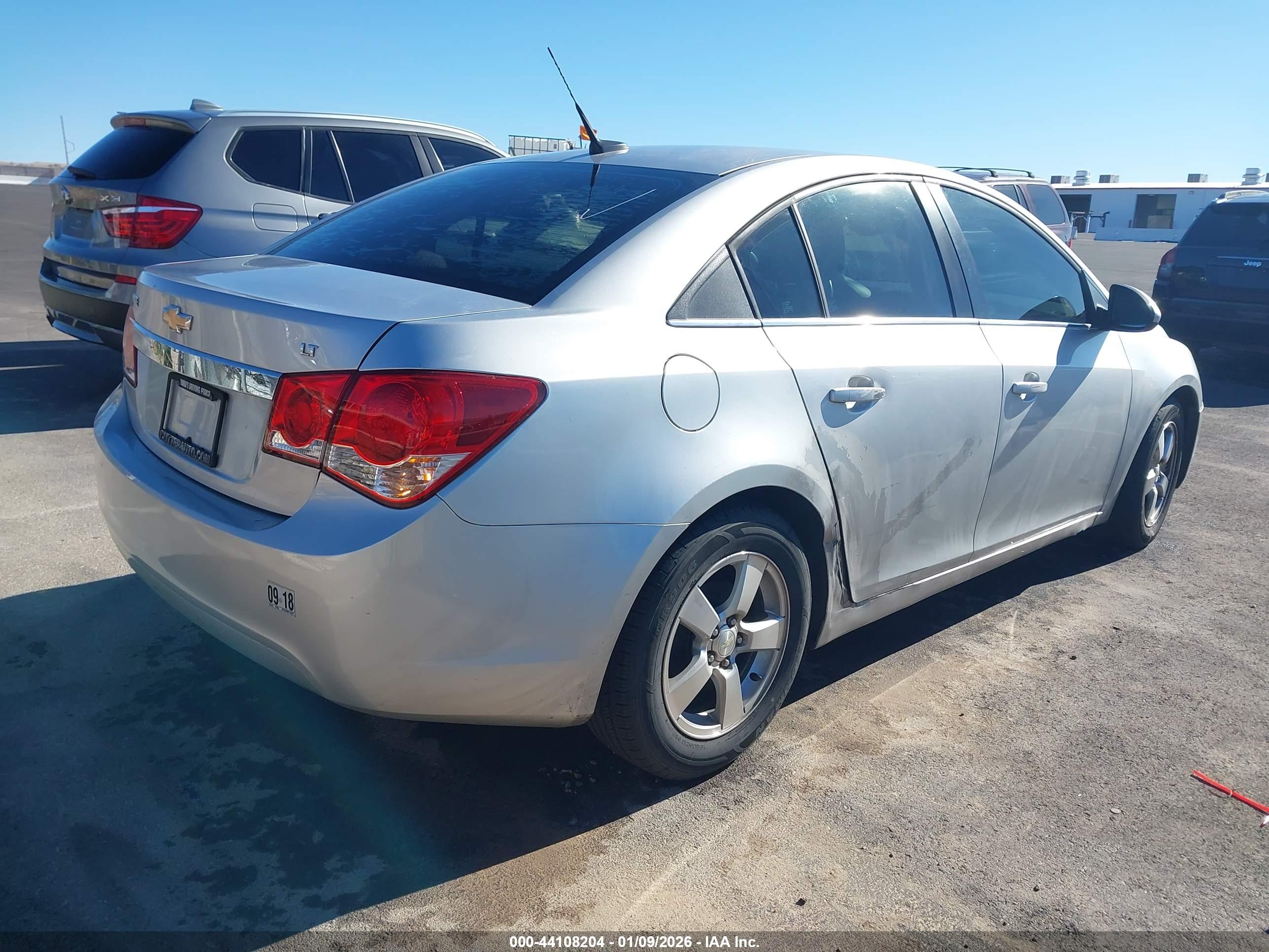CHEVROLET CRUZE image 4