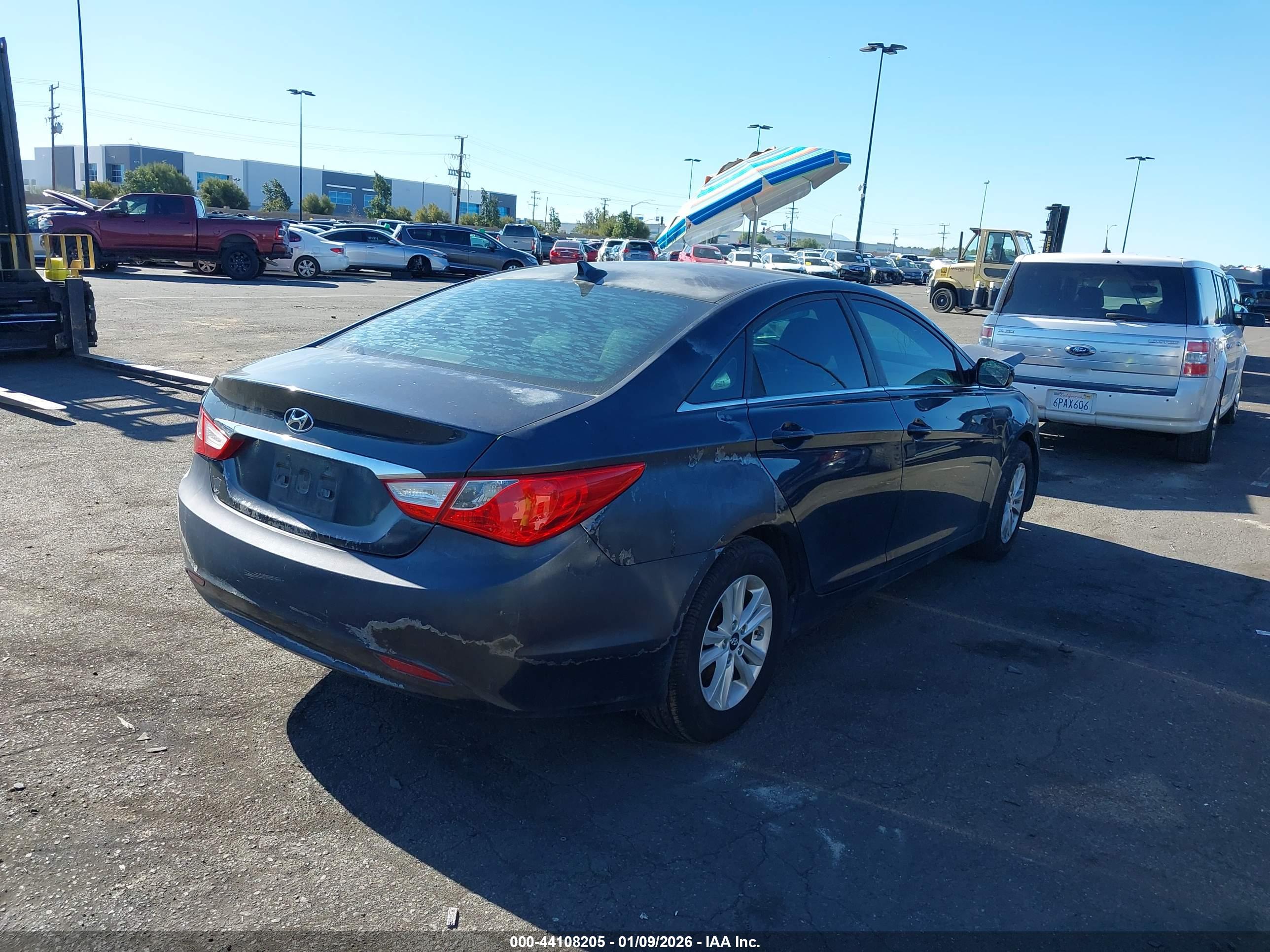 HYUNDAI SONATA image 4