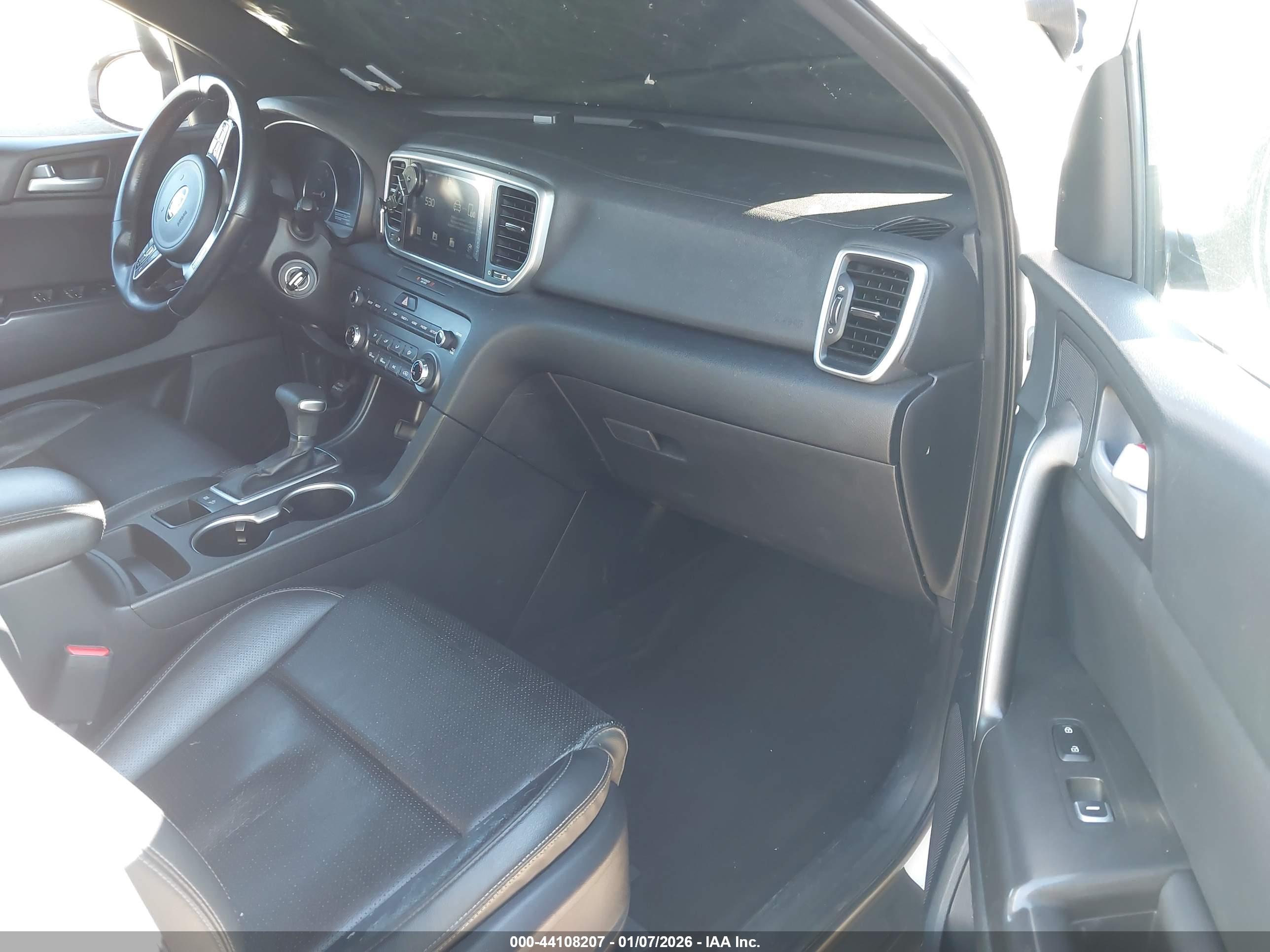 KIA SPORTAGE image 5