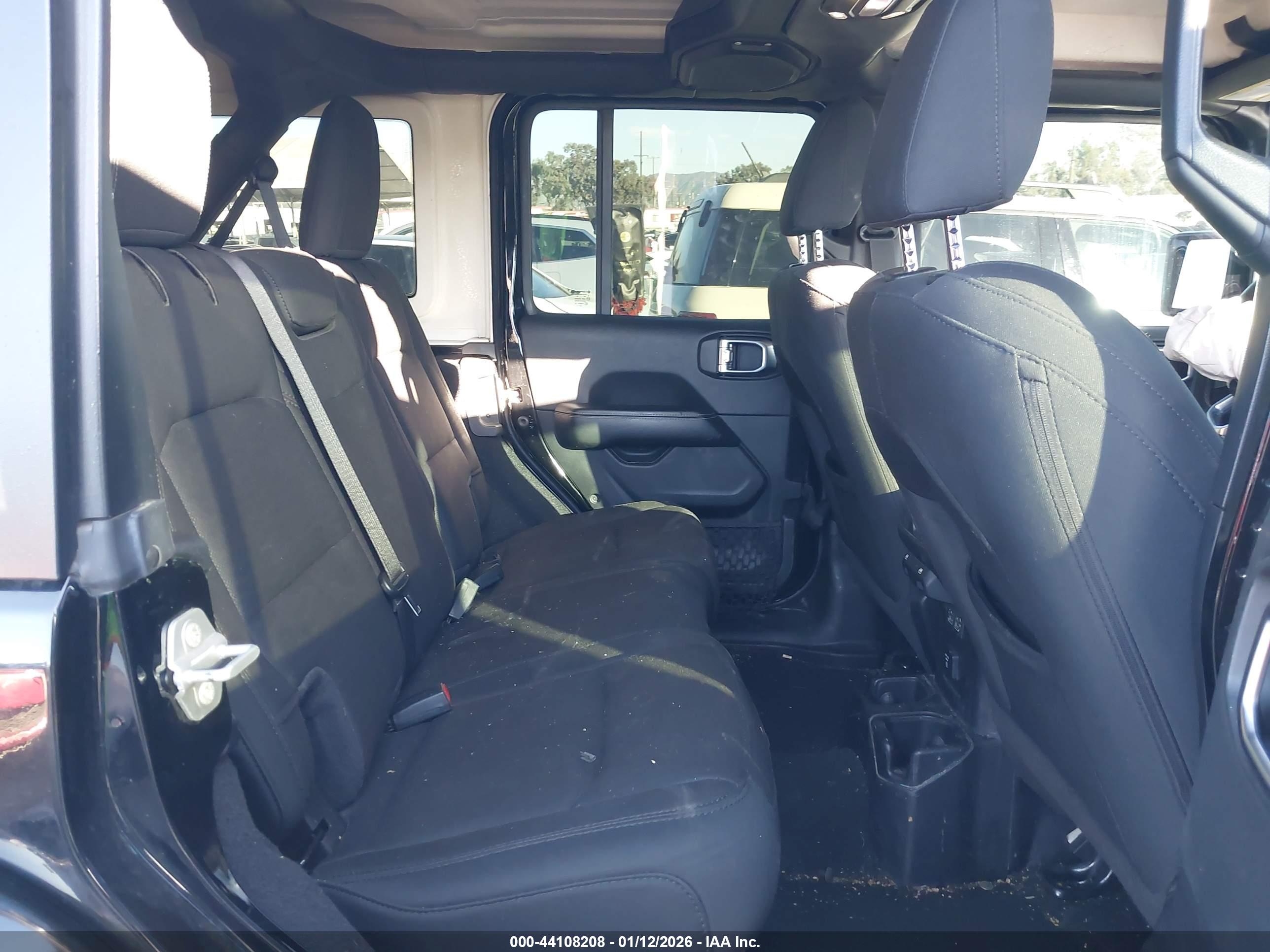 JEEP WRANGLER image 8