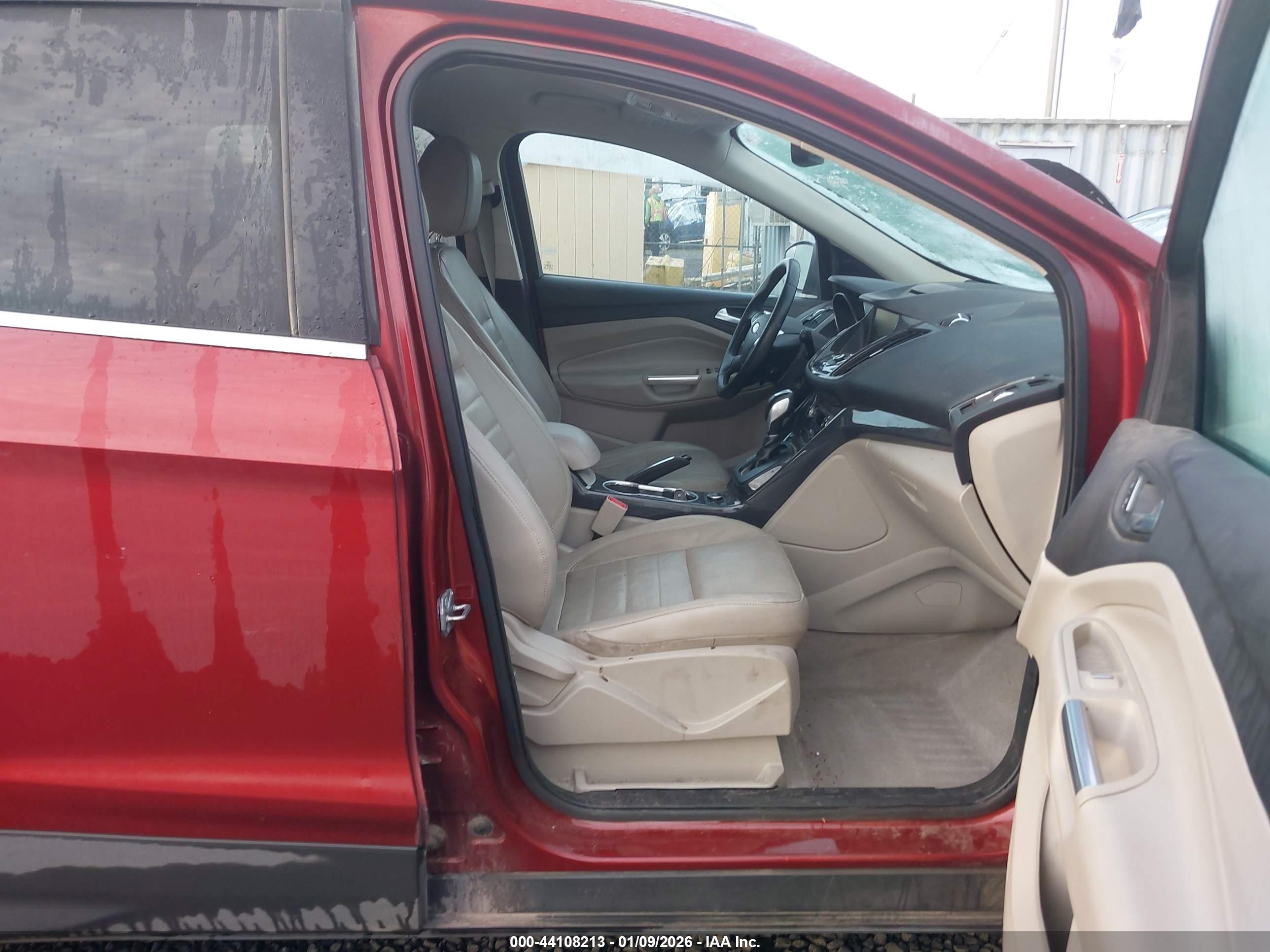 FORD ESCAPE image 5
