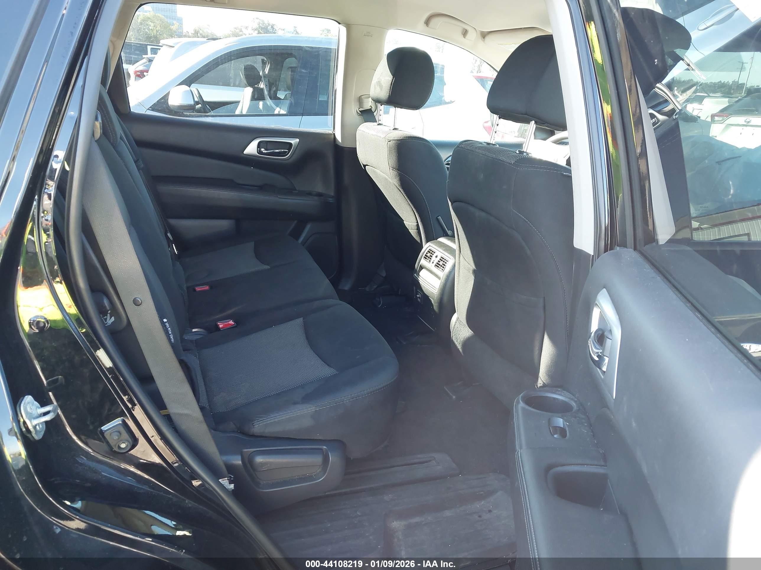 NISSAN PATHFINDER image 8