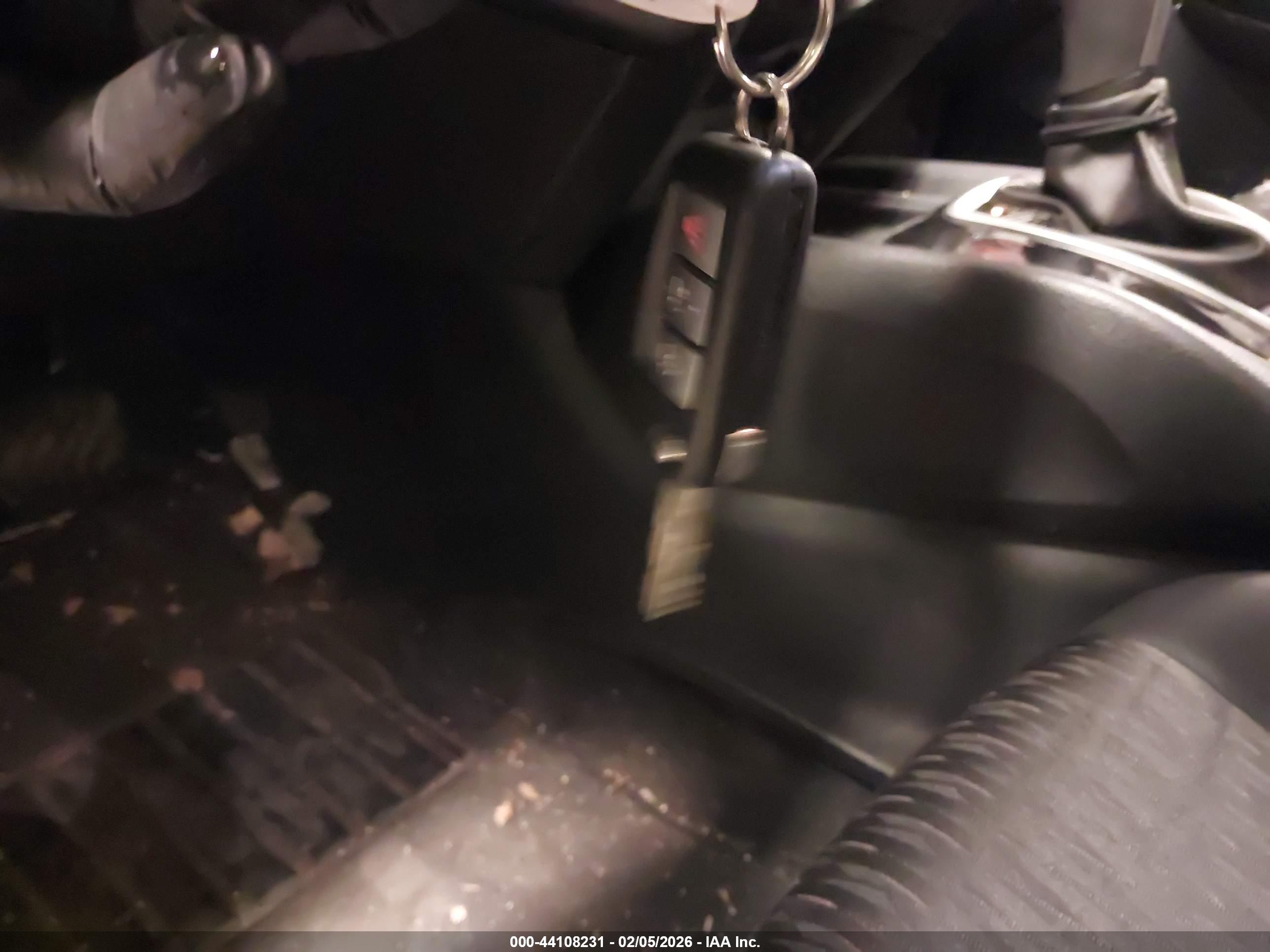 NISSAN ROGUE image 11