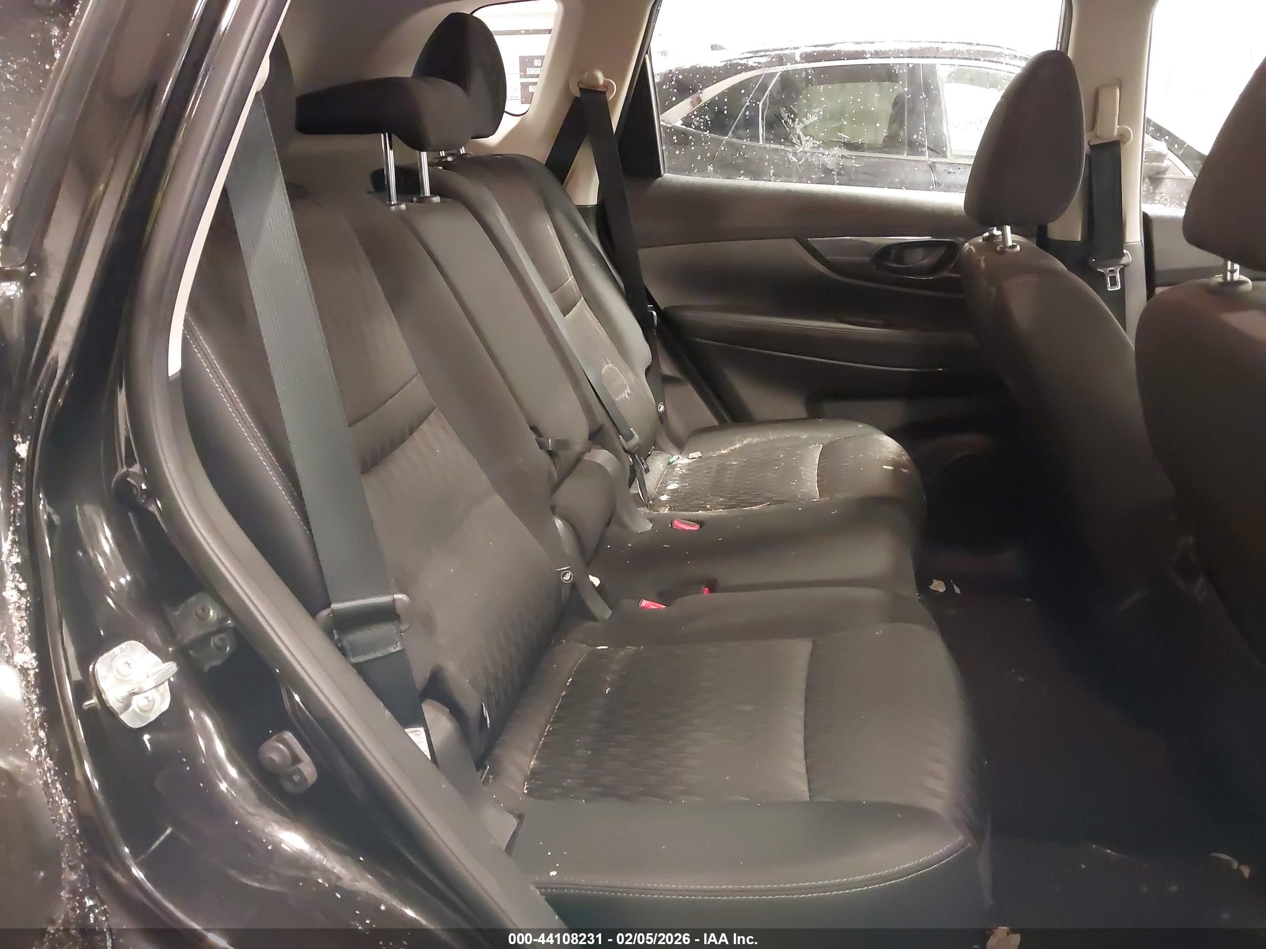NISSAN ROGUE image 8