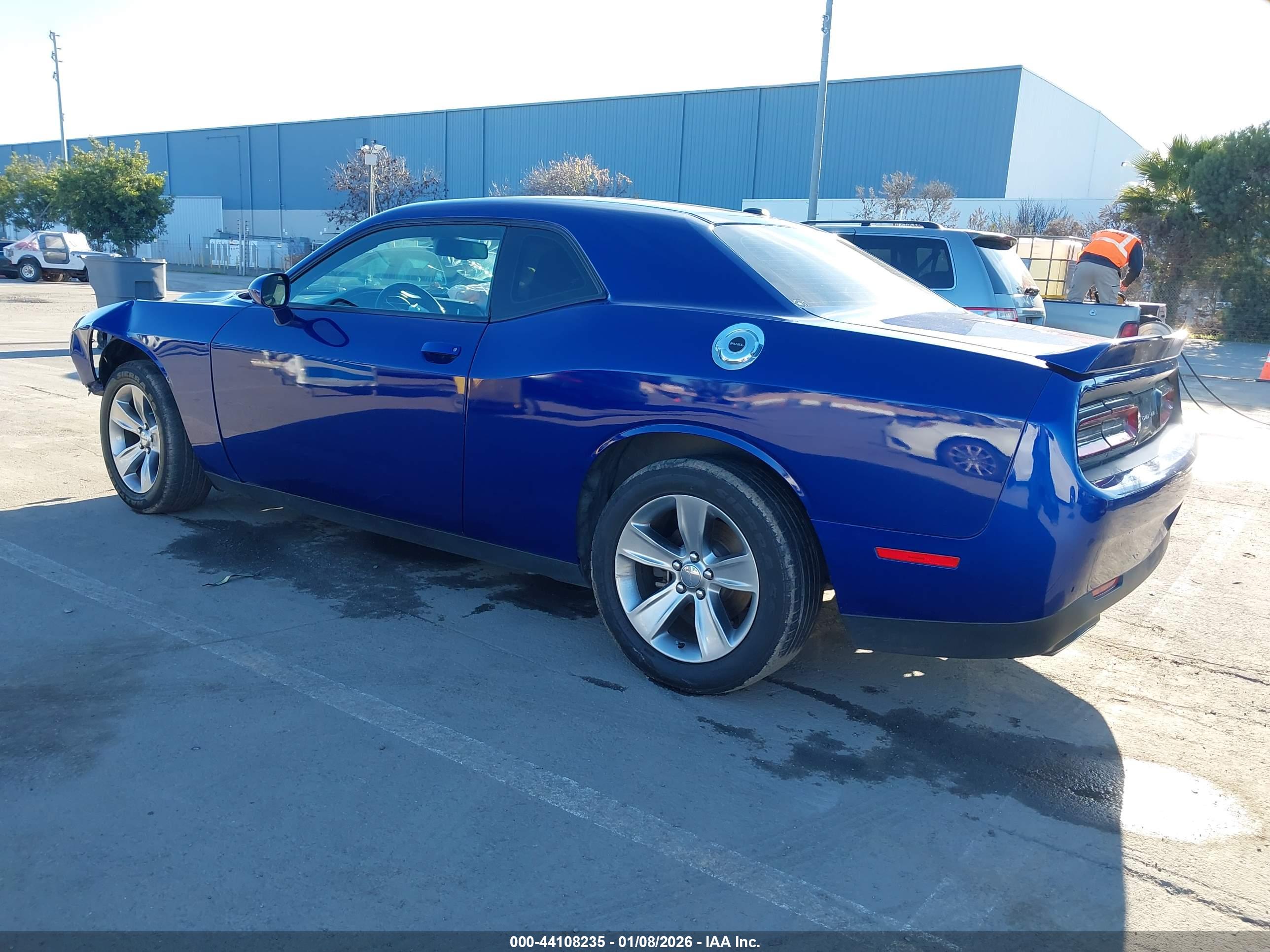 DODGE CHALLENGER image 3