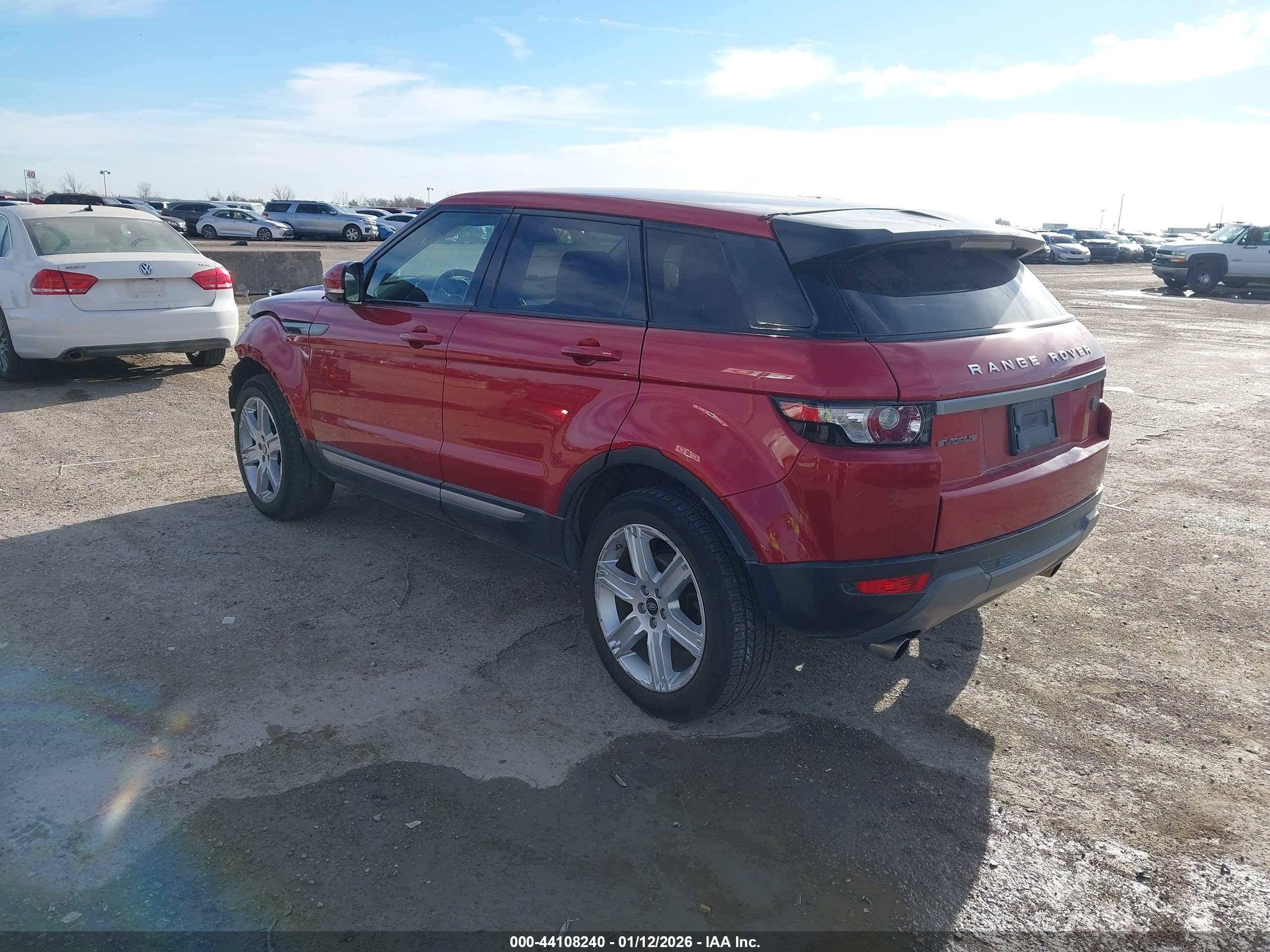 LAND ROVER image 3