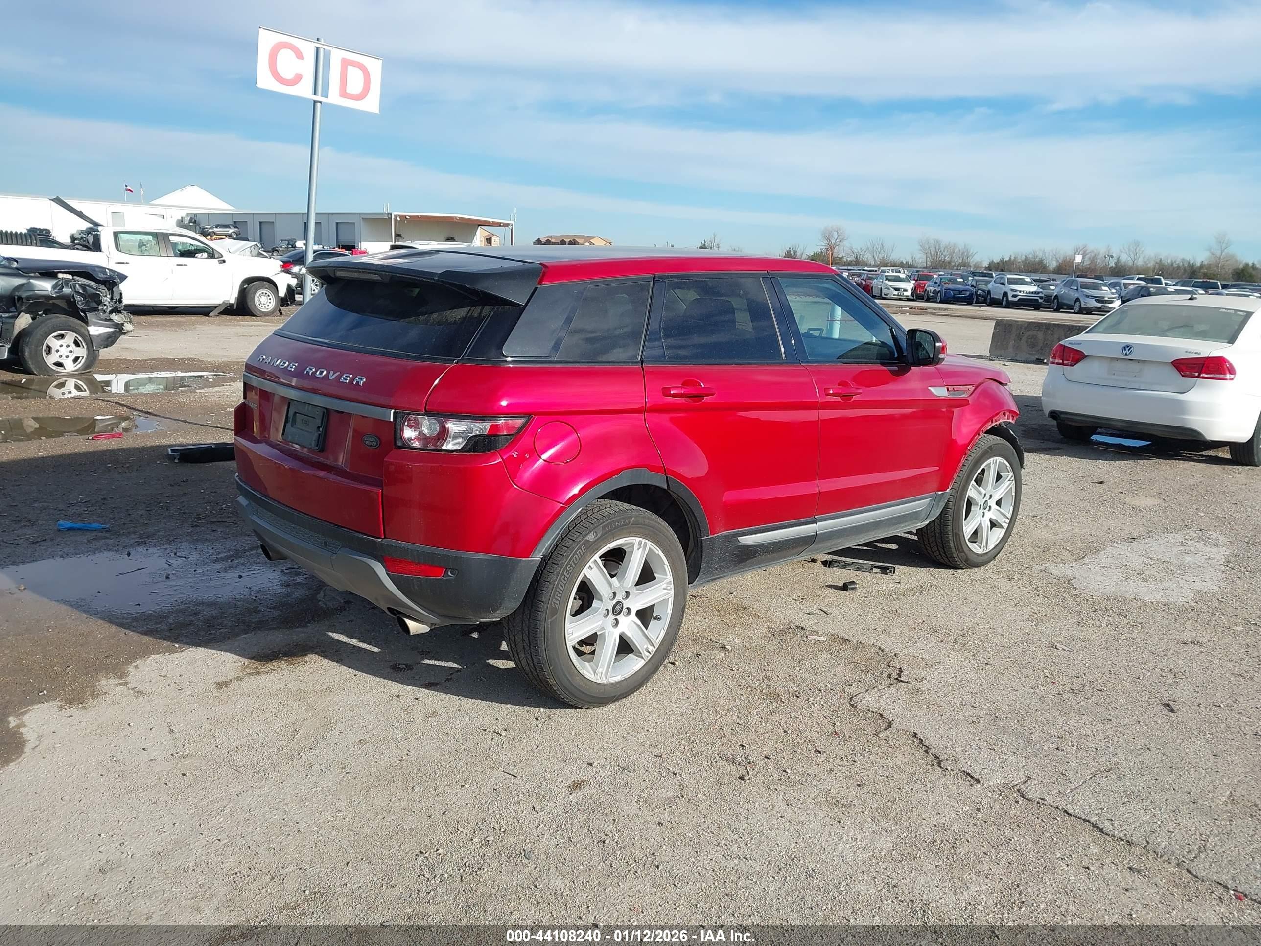 LAND ROVER image 4