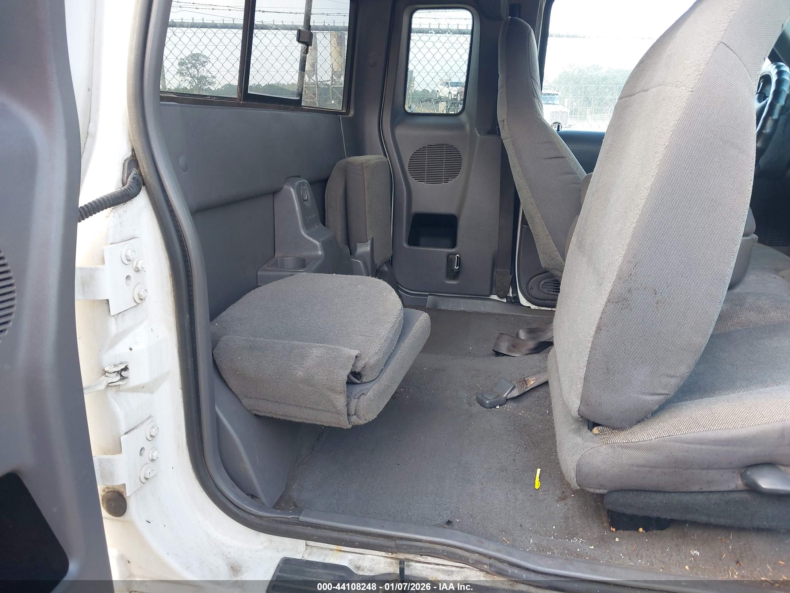 FORD RANGER image 8