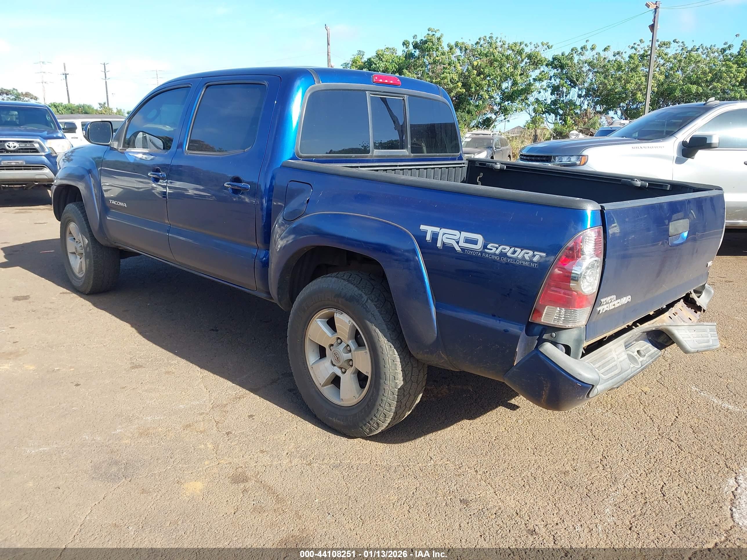 TOYOTA TACOMA image 3