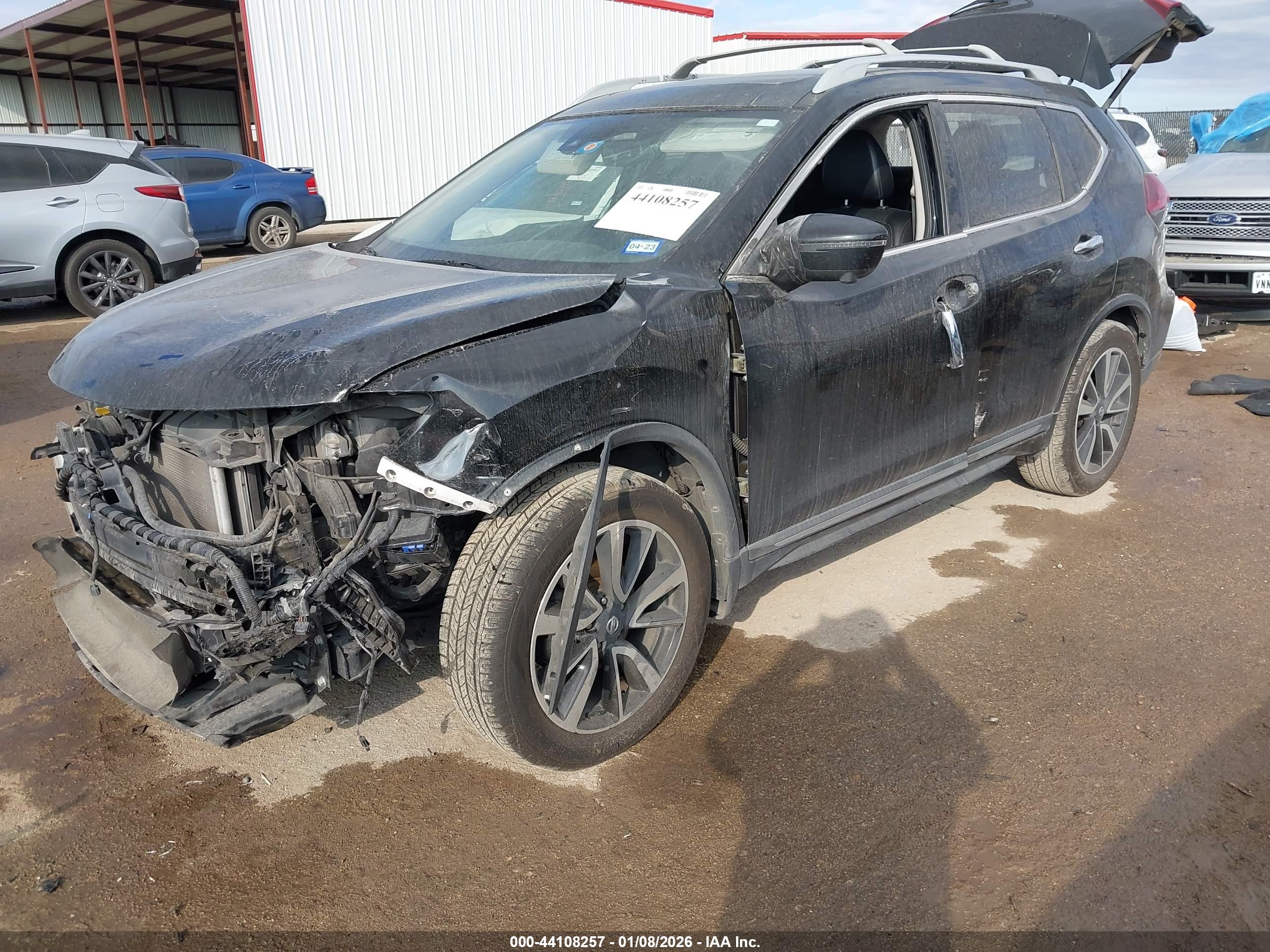 NISSAN ROGUE image 2