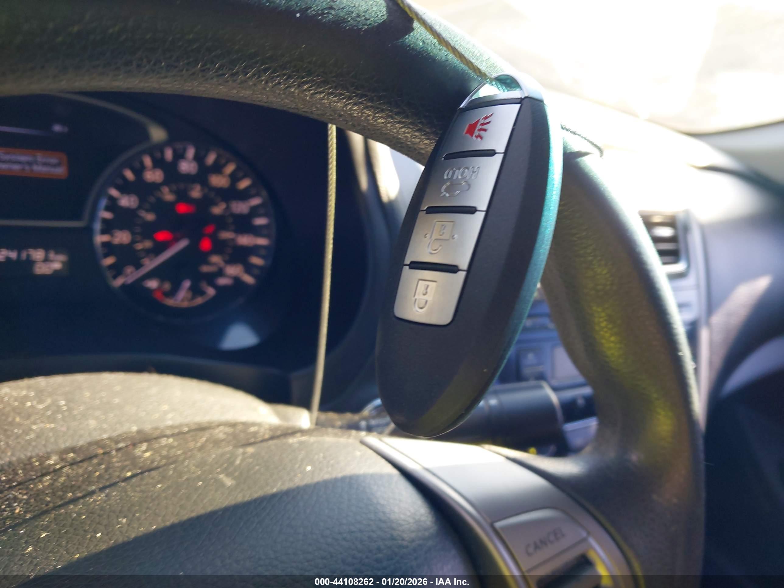 NISSAN ALTIMA image 11
