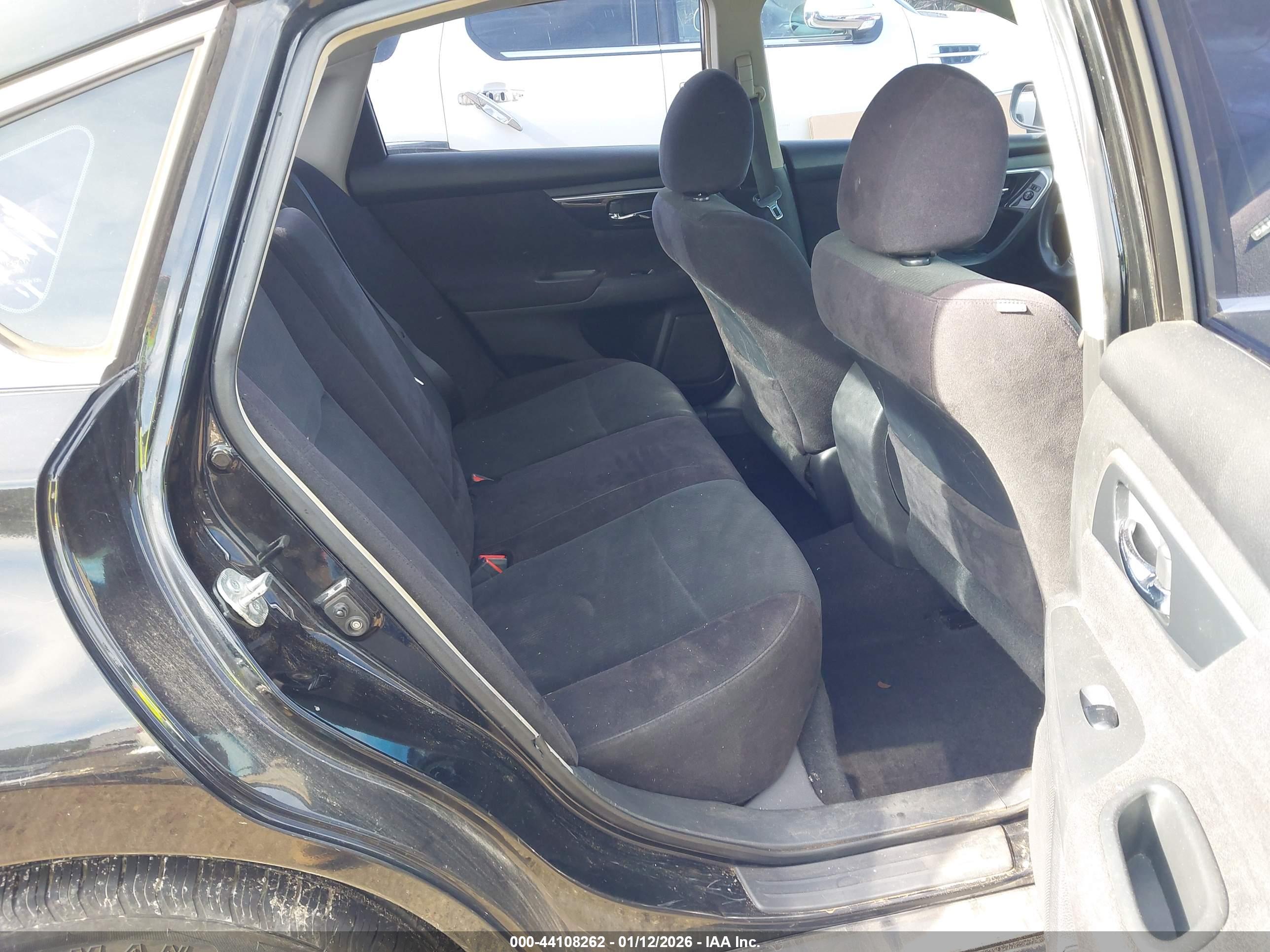 NISSAN ALTIMA image 8