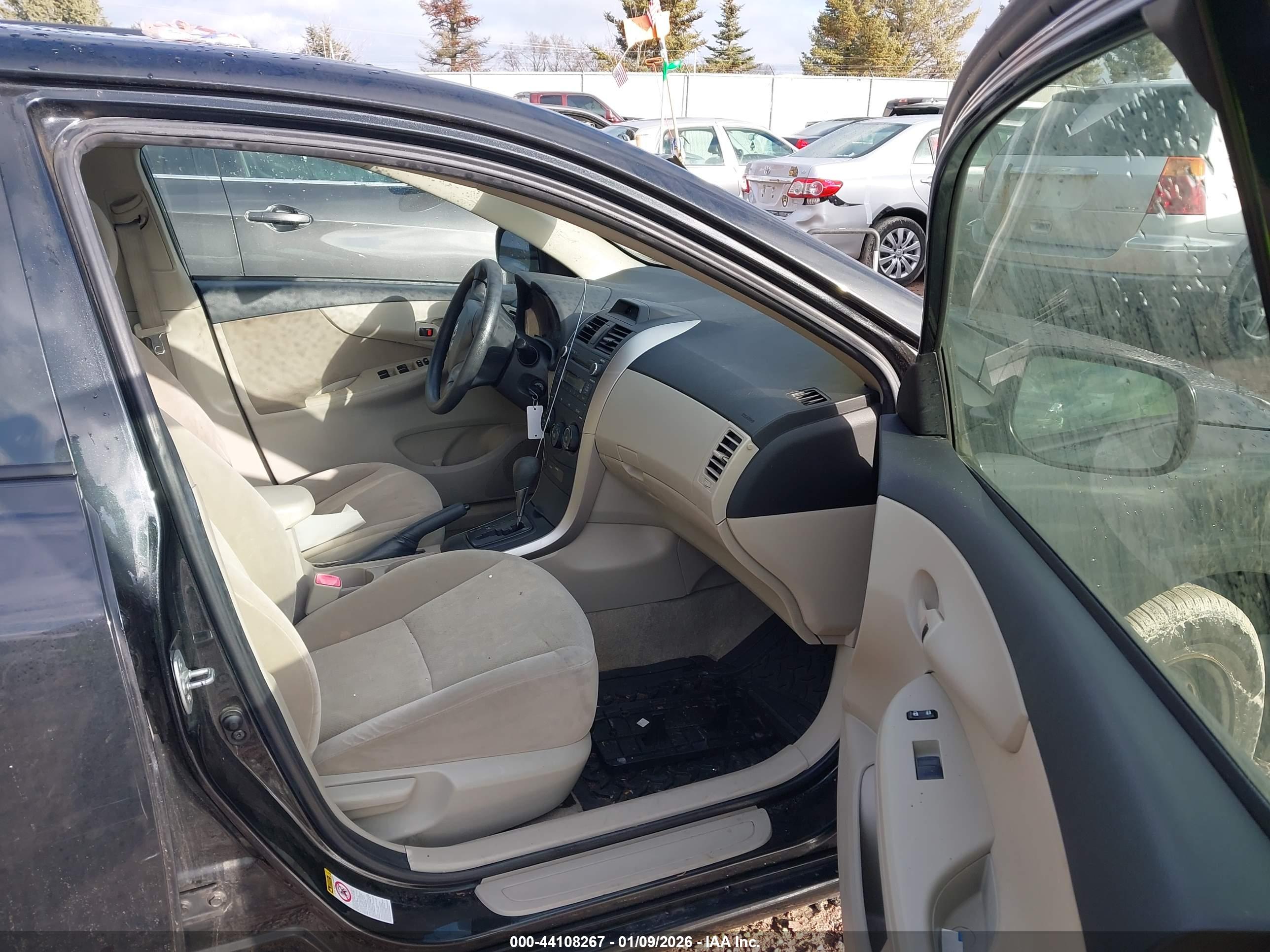 TOYOTA COROLLA image 5