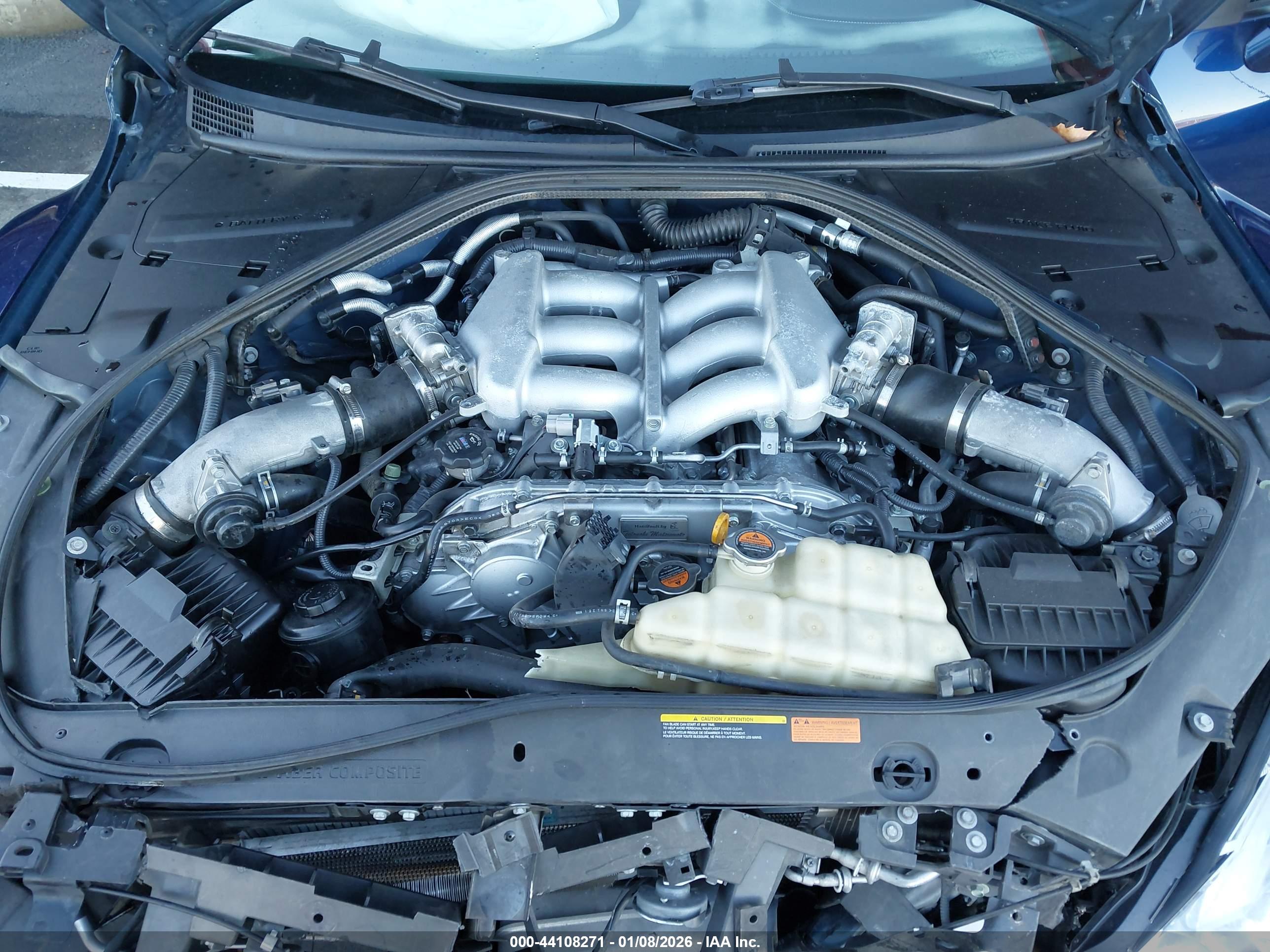 NISSAN GT-R image 10