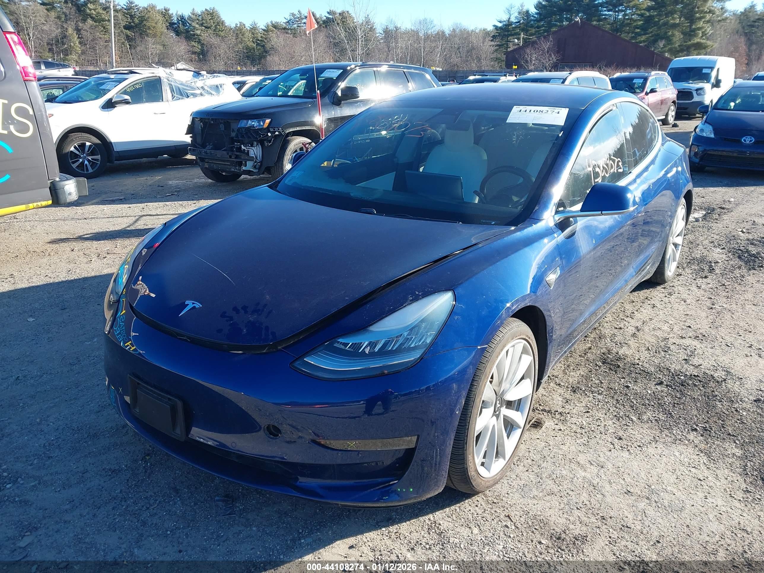 TESLA MODEL image 2