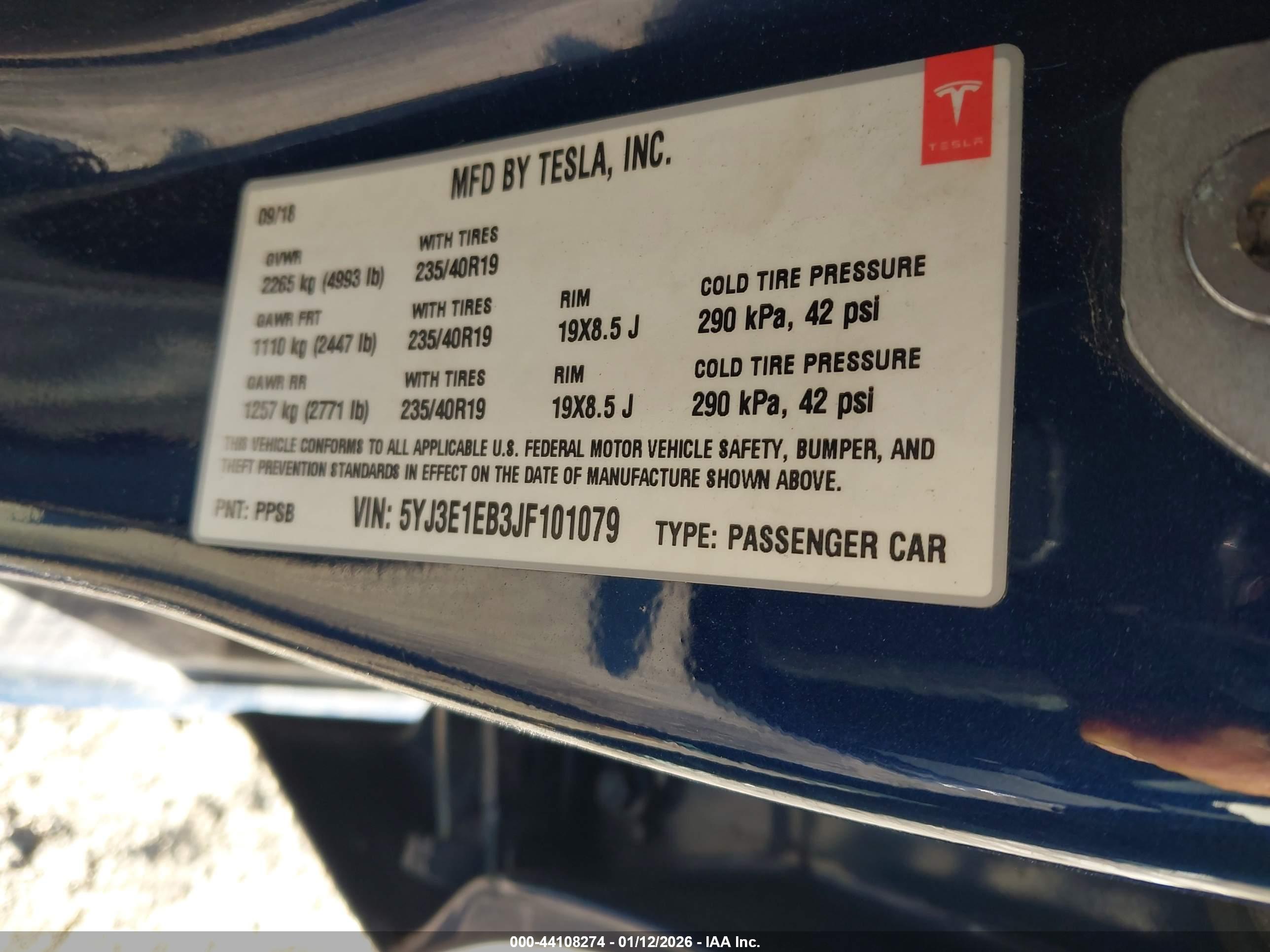 TESLA MODEL image 9