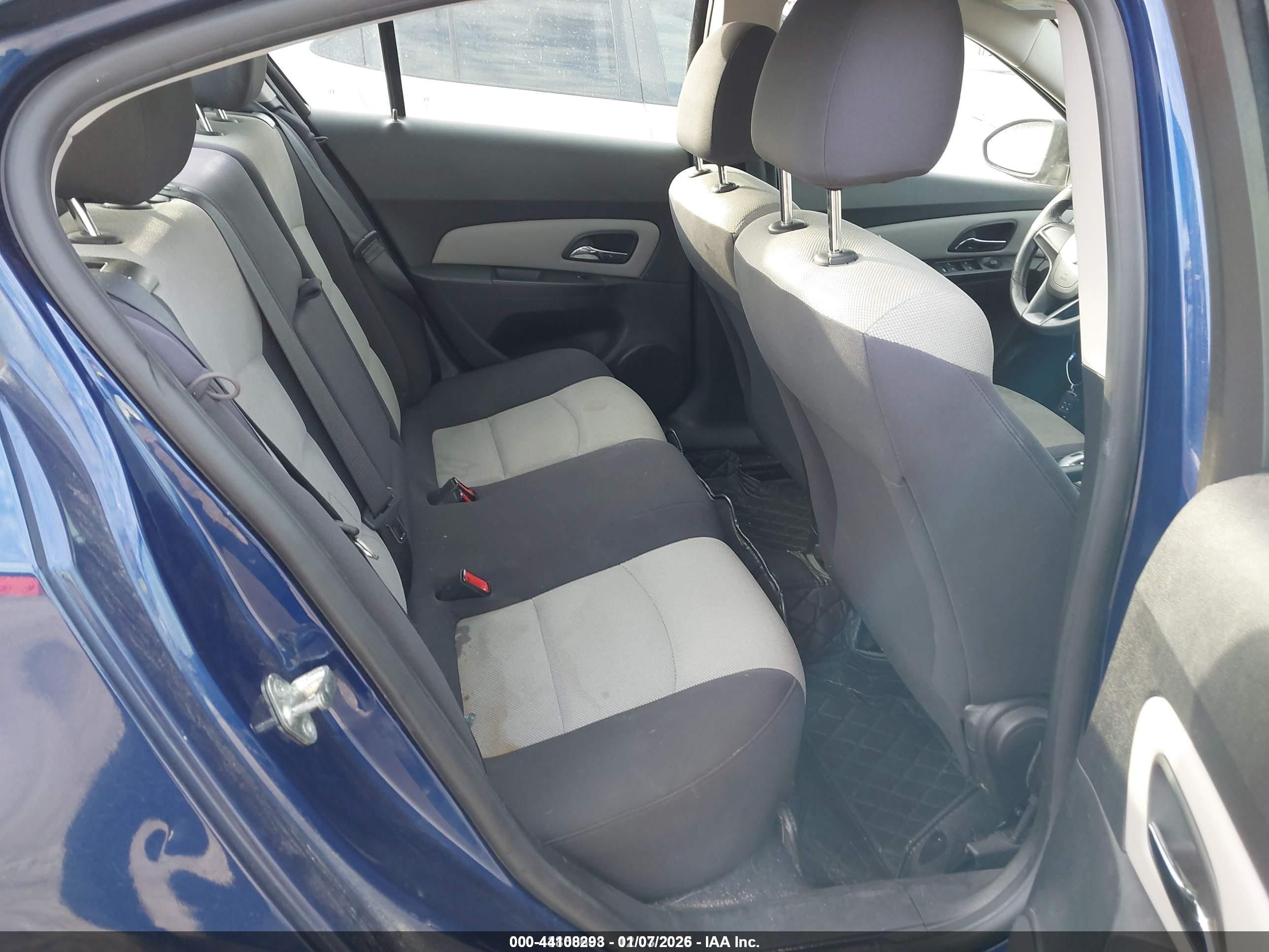 CHEVROLET CRUZE image 8