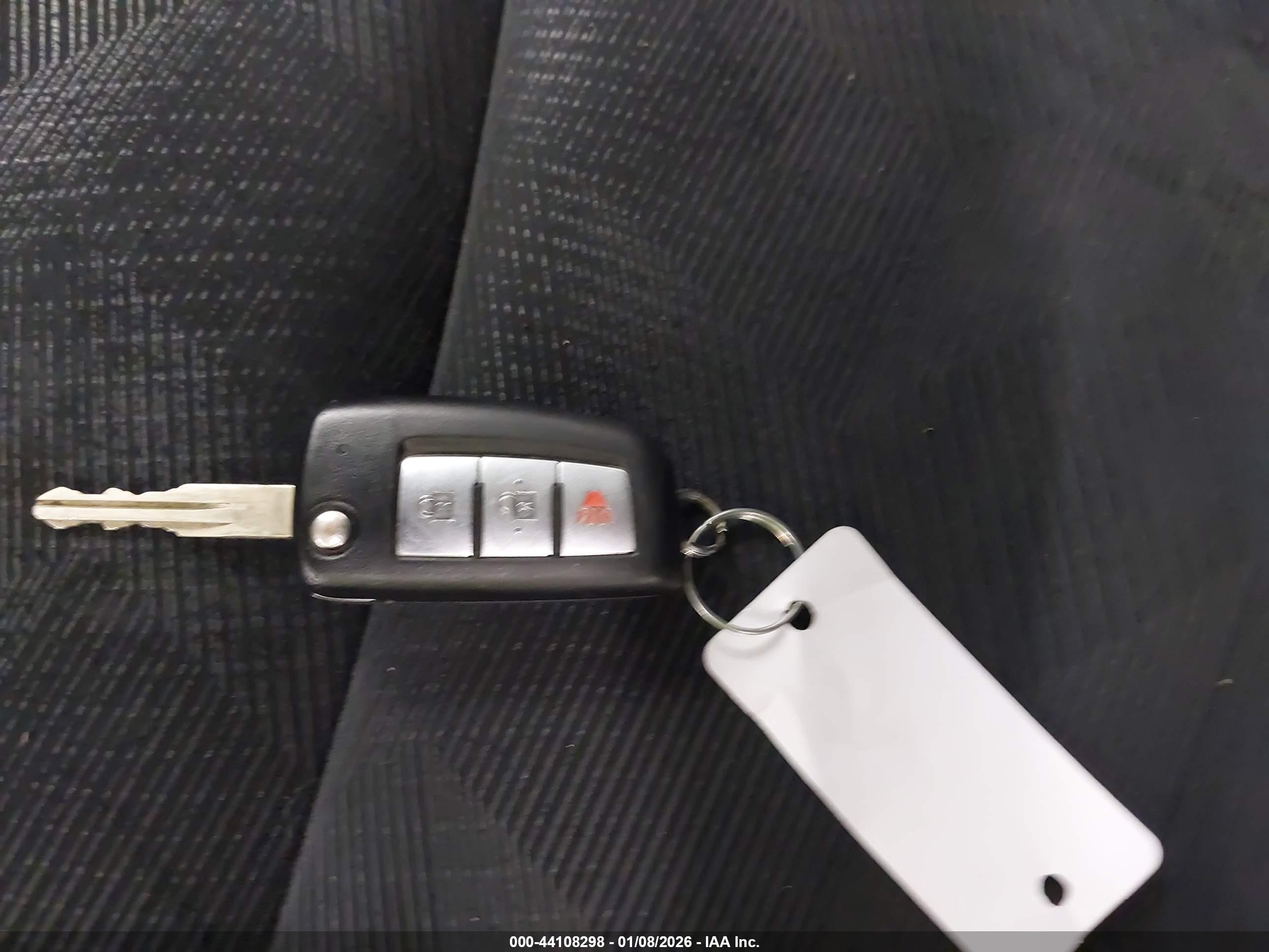 NISSAN ROGUE image 11