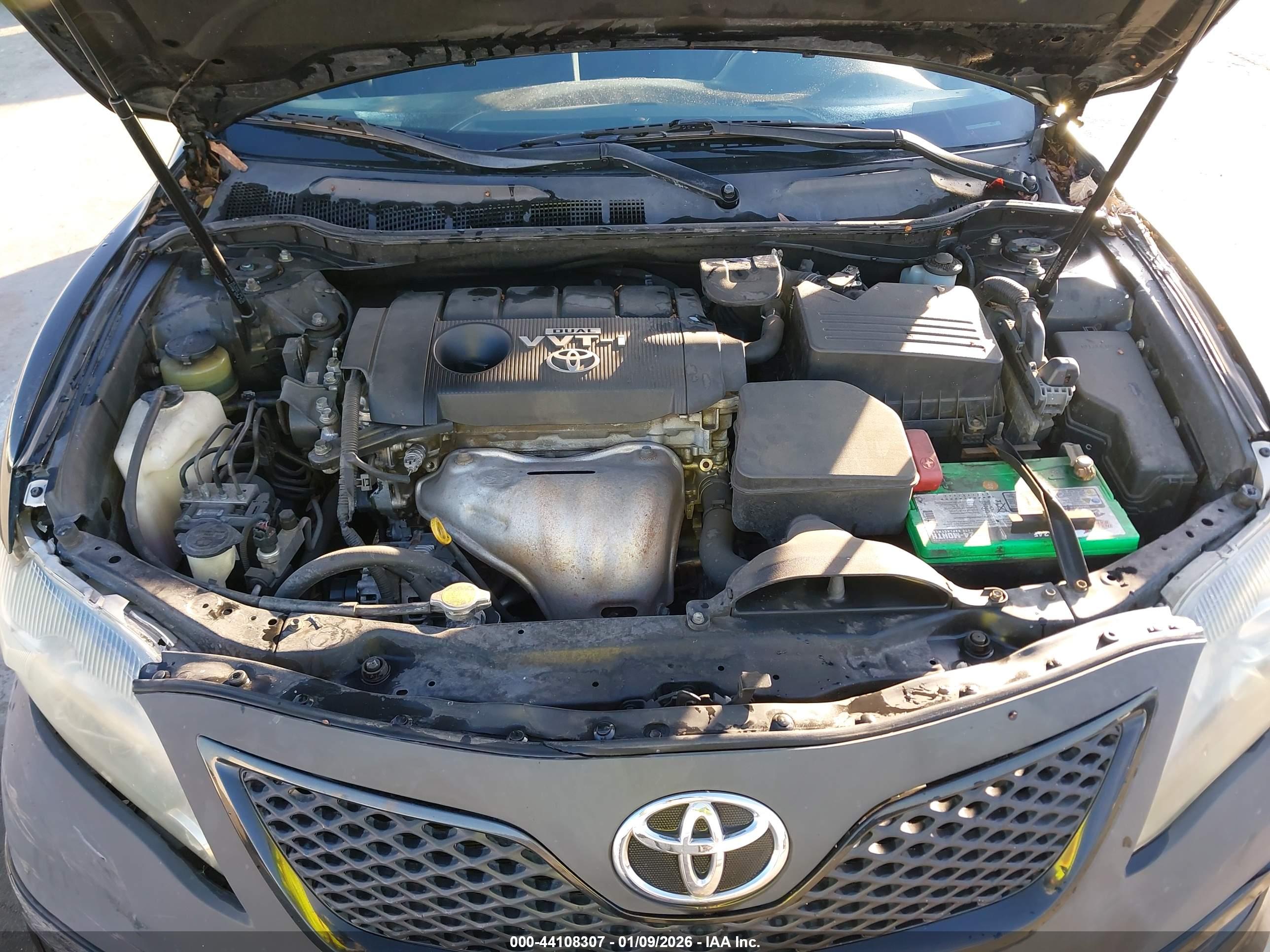 TOYOTA CAMRY image 10