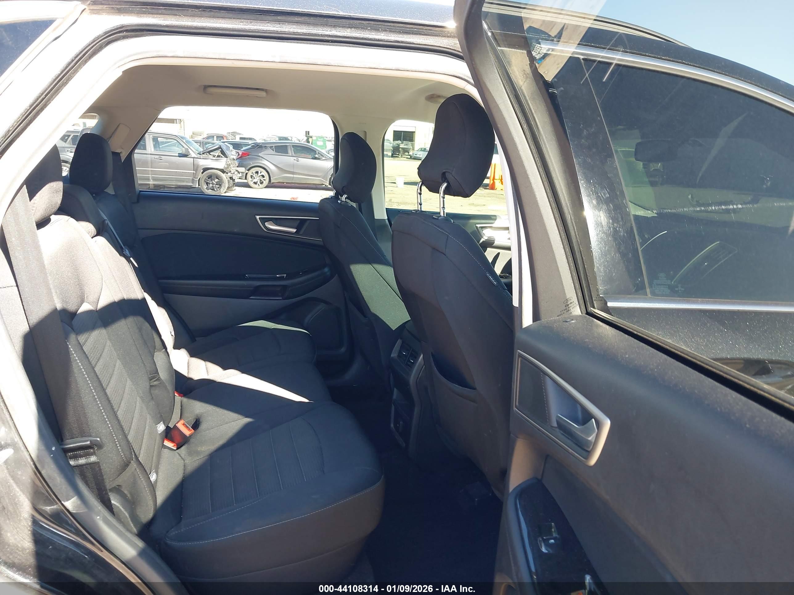FORD EDGE image 8