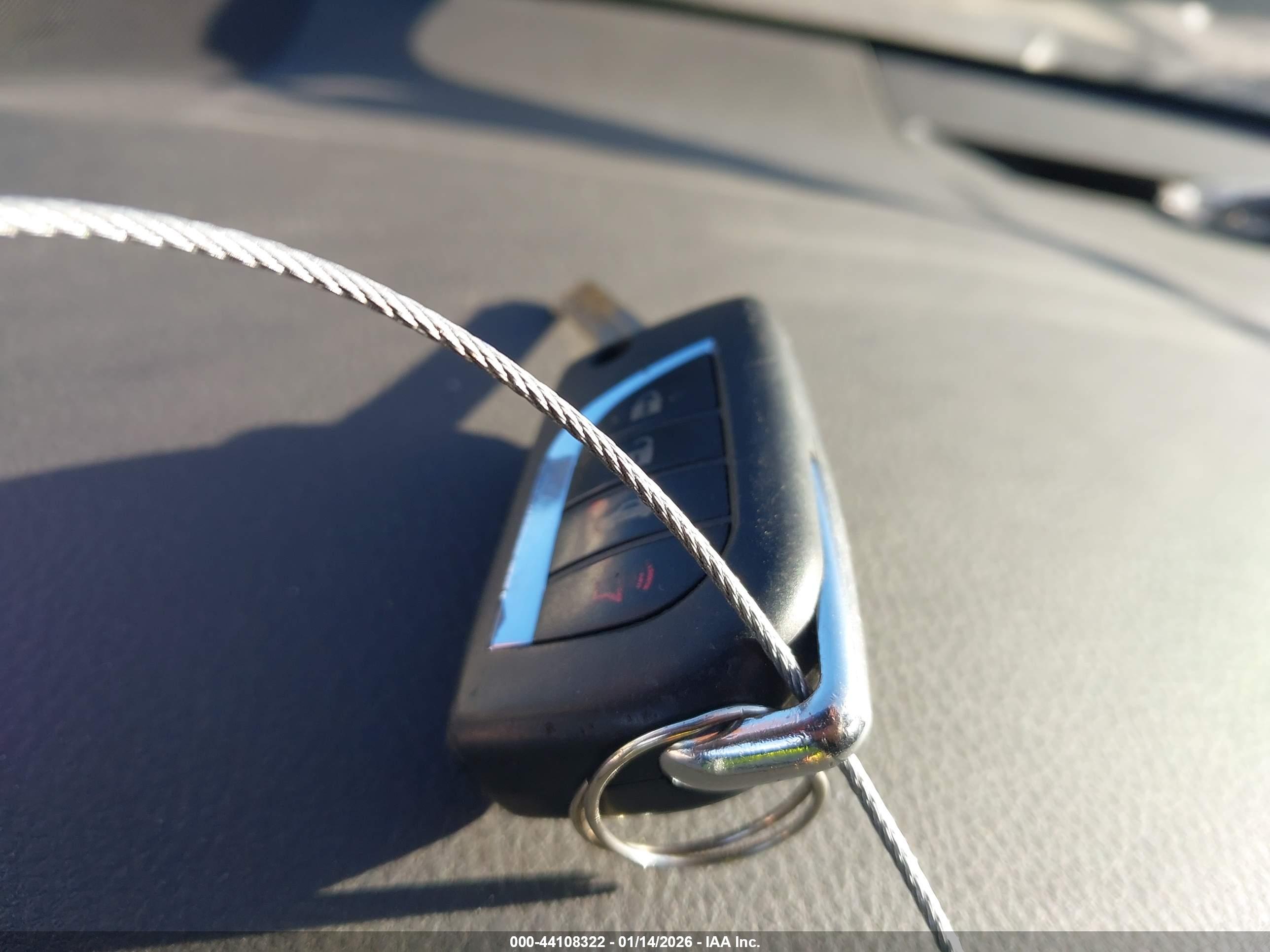 TOYOTA CAMRY image 11