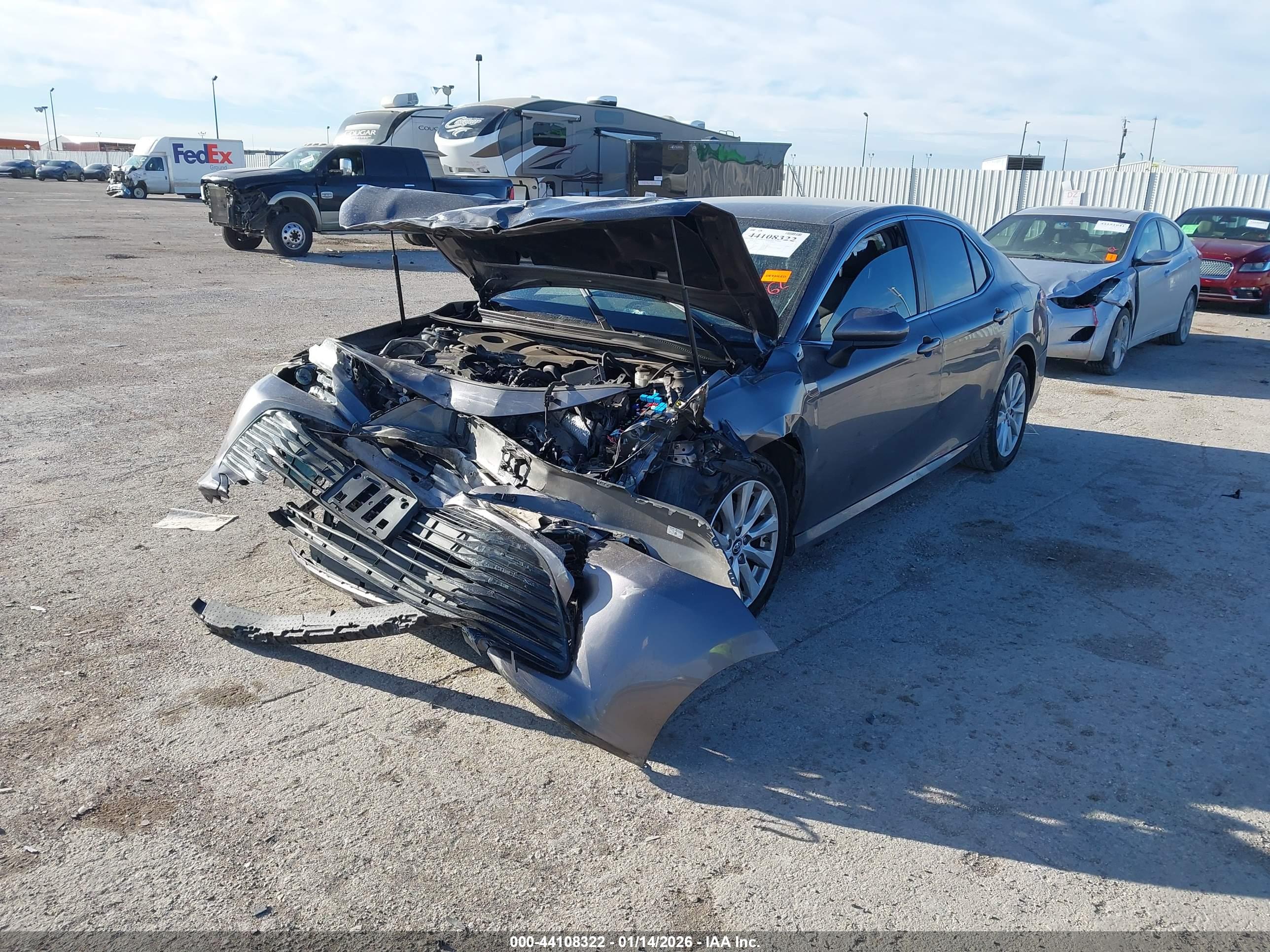 TOYOTA CAMRY image 2