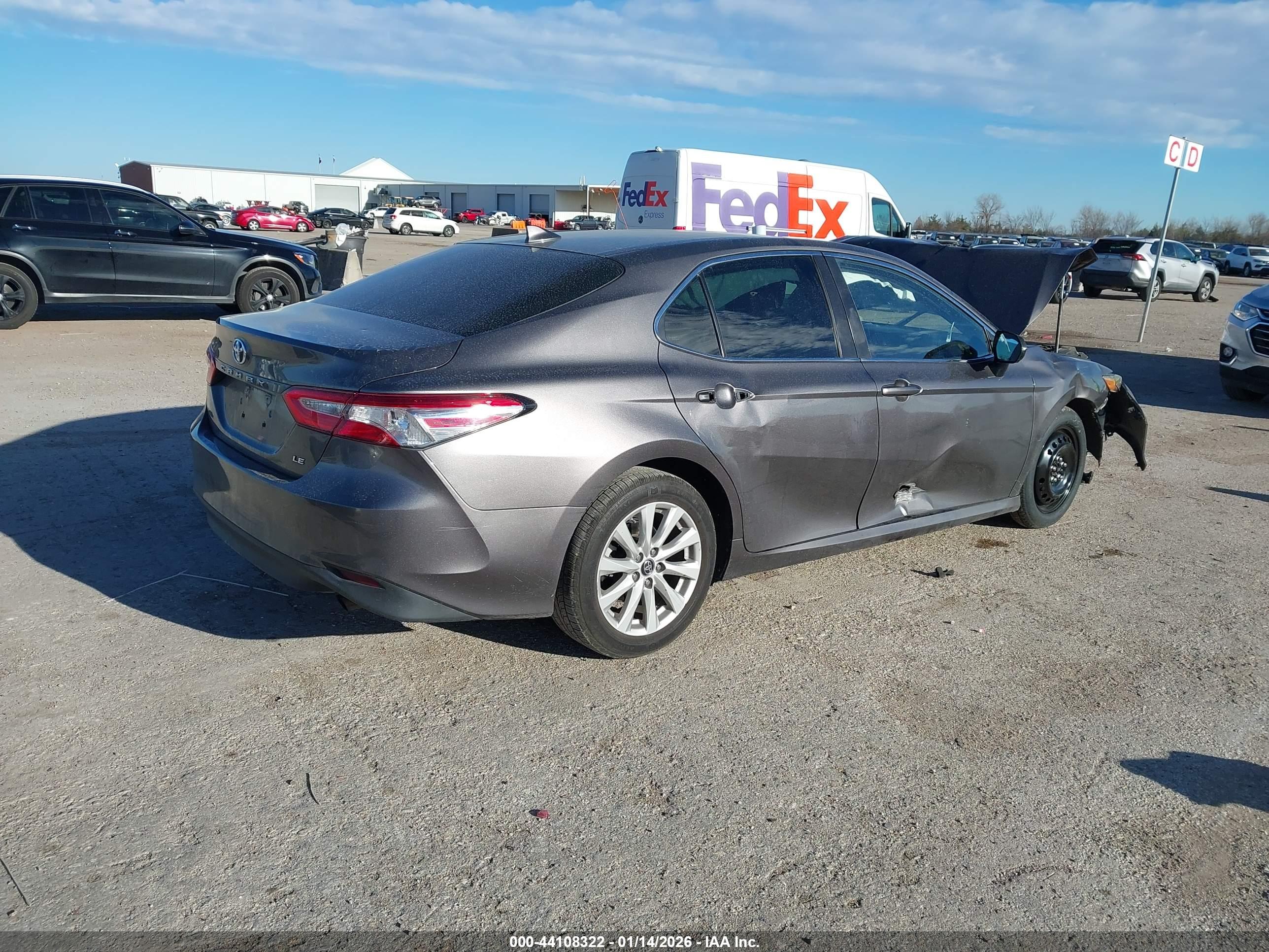 TOYOTA CAMRY image 4