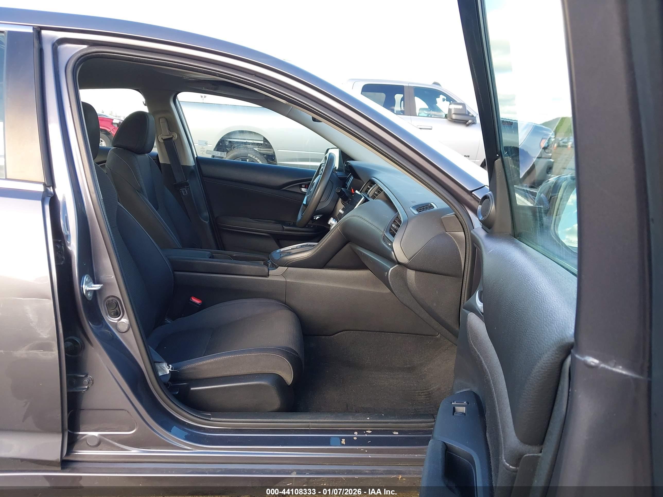 HONDA INSIGHT image 5