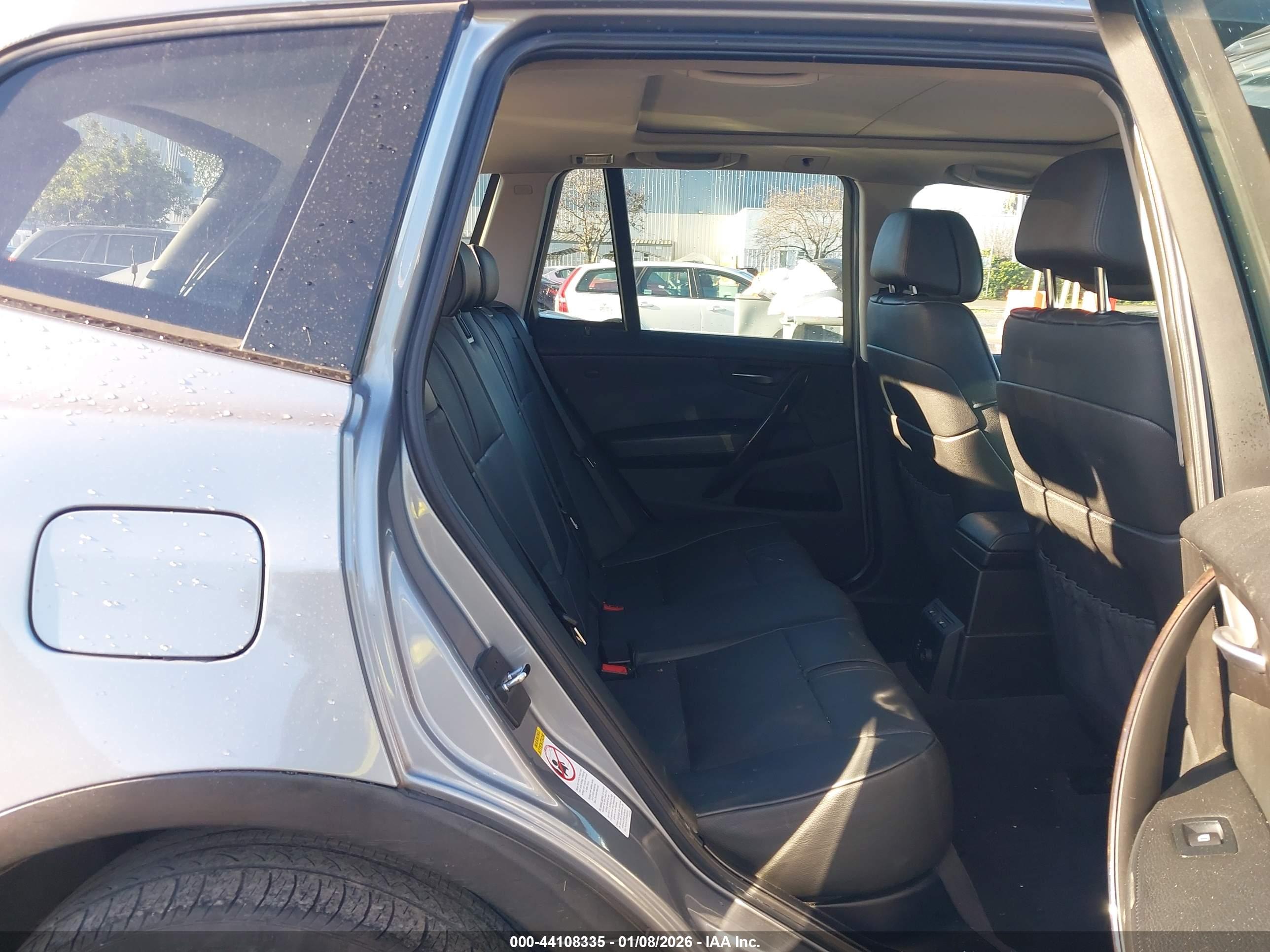 BMW X3 image 8