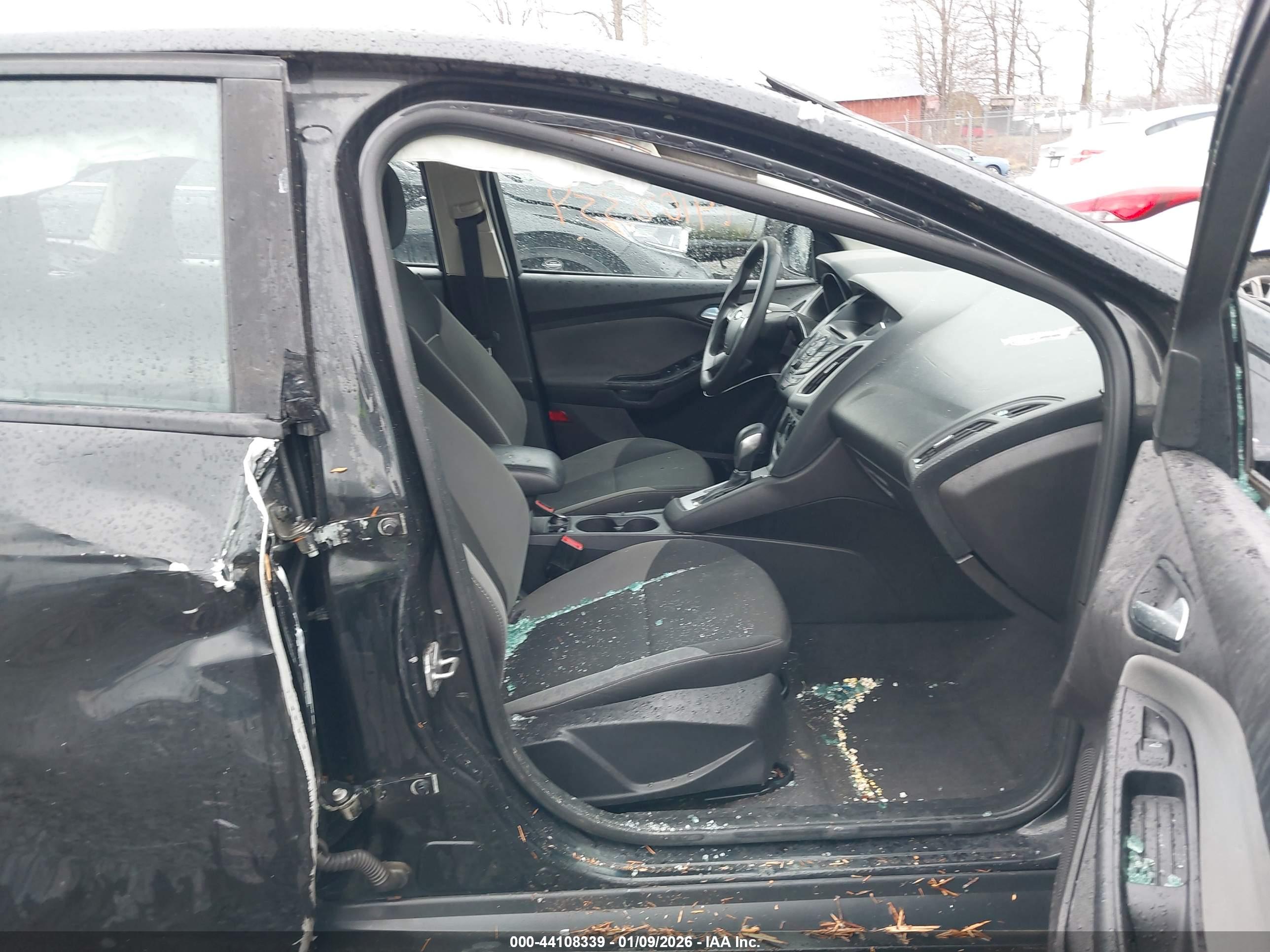 FORD FOCUS image 5