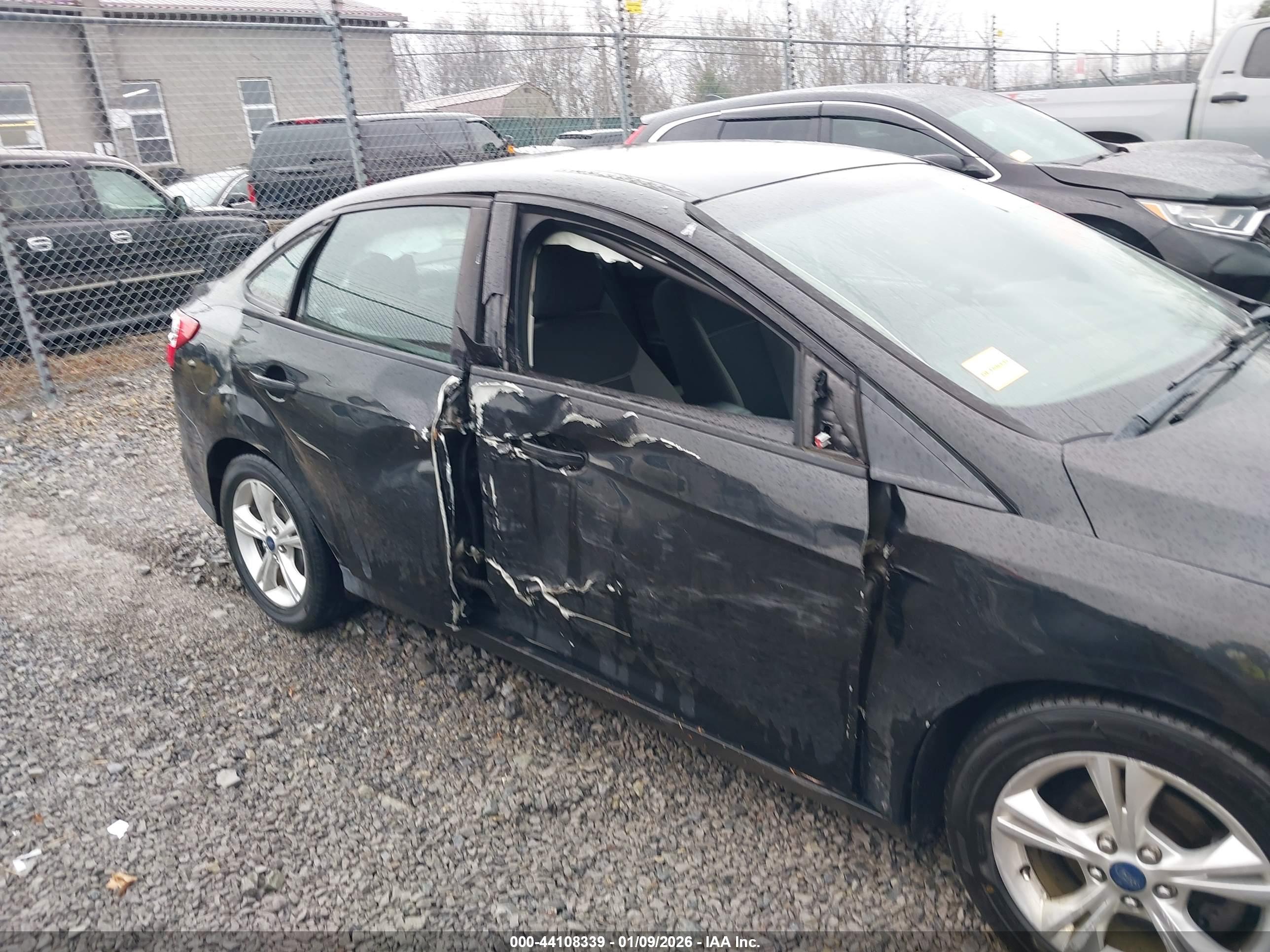 FORD FOCUS image 6