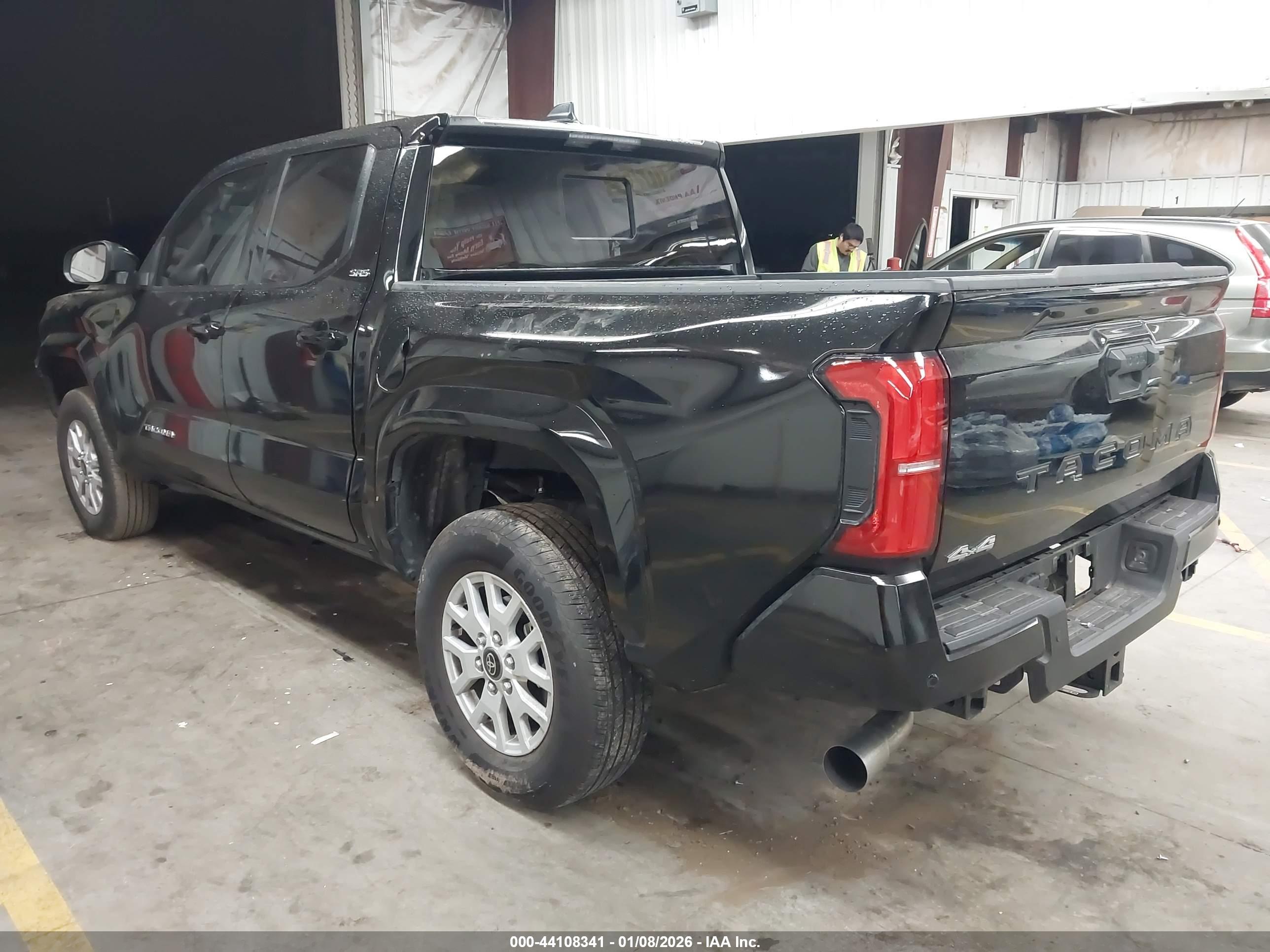 TOYOTA TACOMA image 3