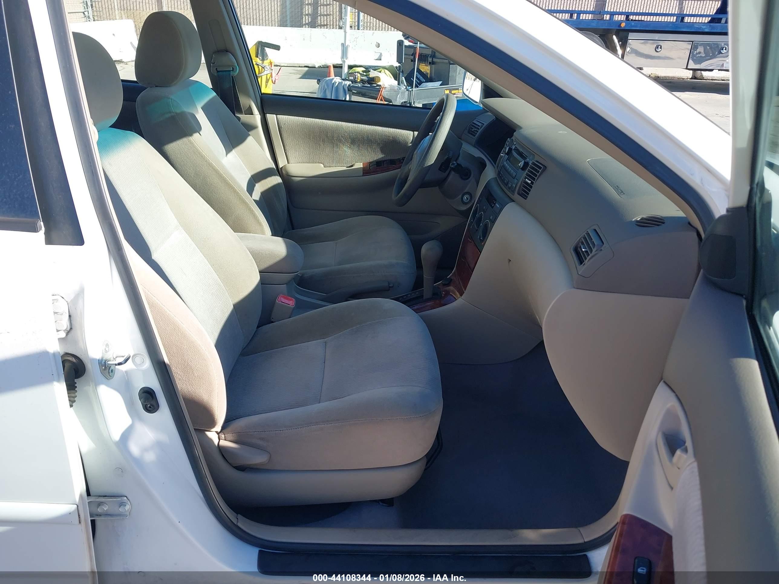 TOYOTA COROLLA image 5