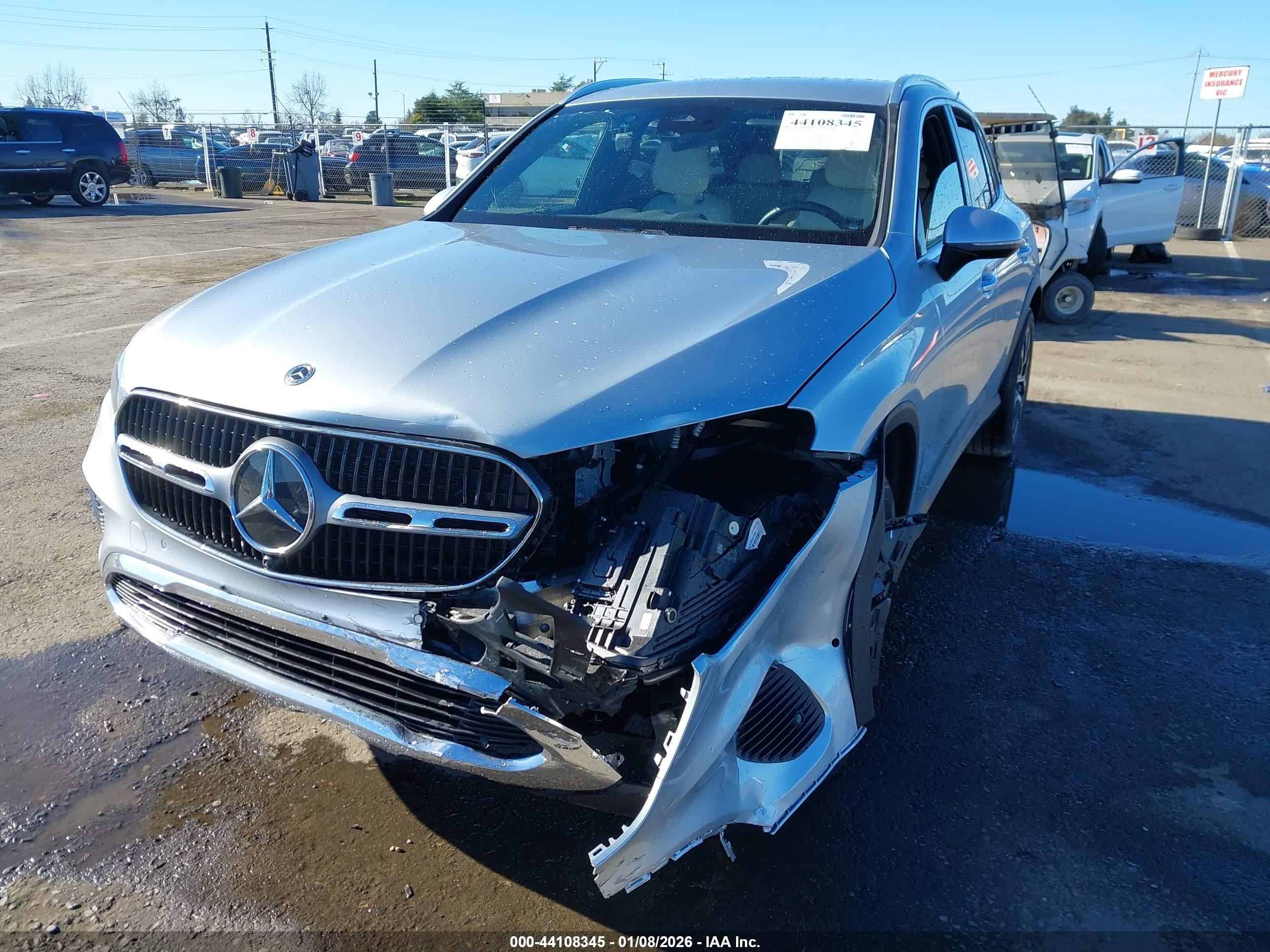 MERCEDES-BENZ GLC image 2