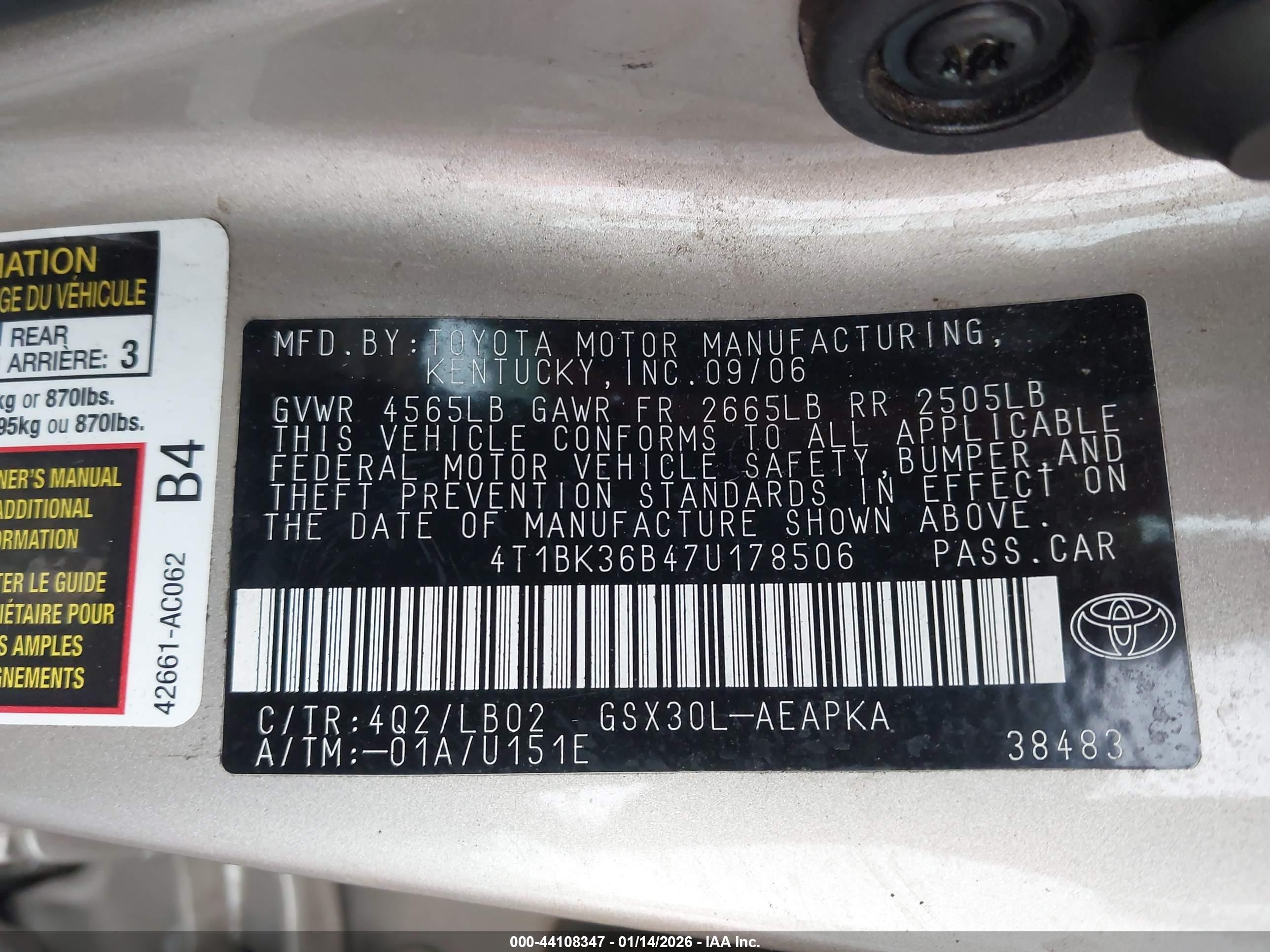 TOYOTA AVALON image 9