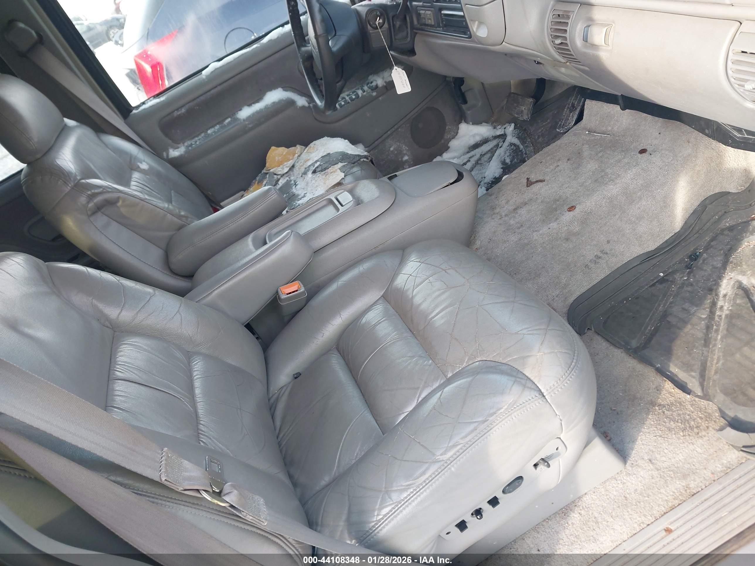 GMC YUKON image 5