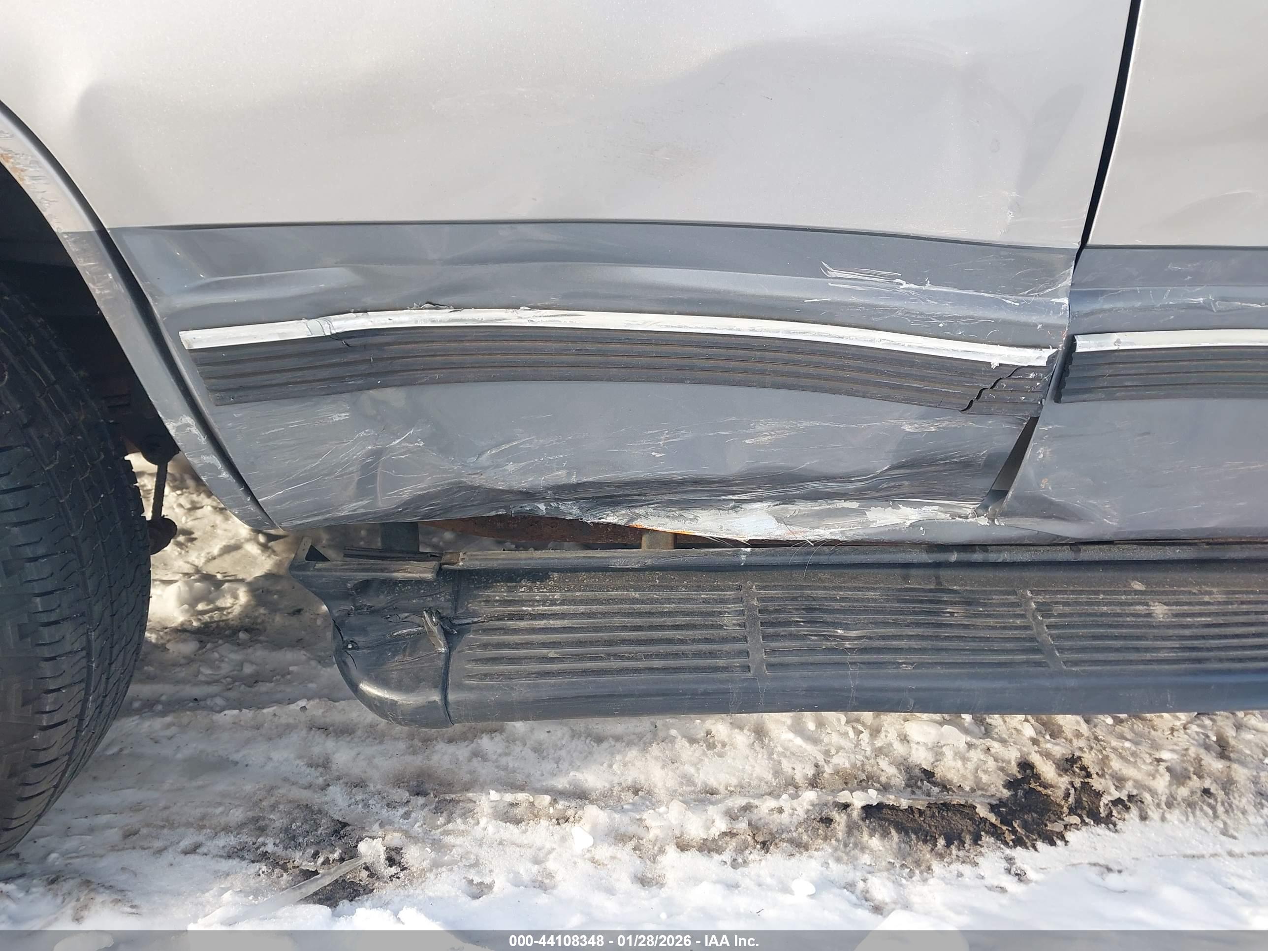 GMC YUKON image 6