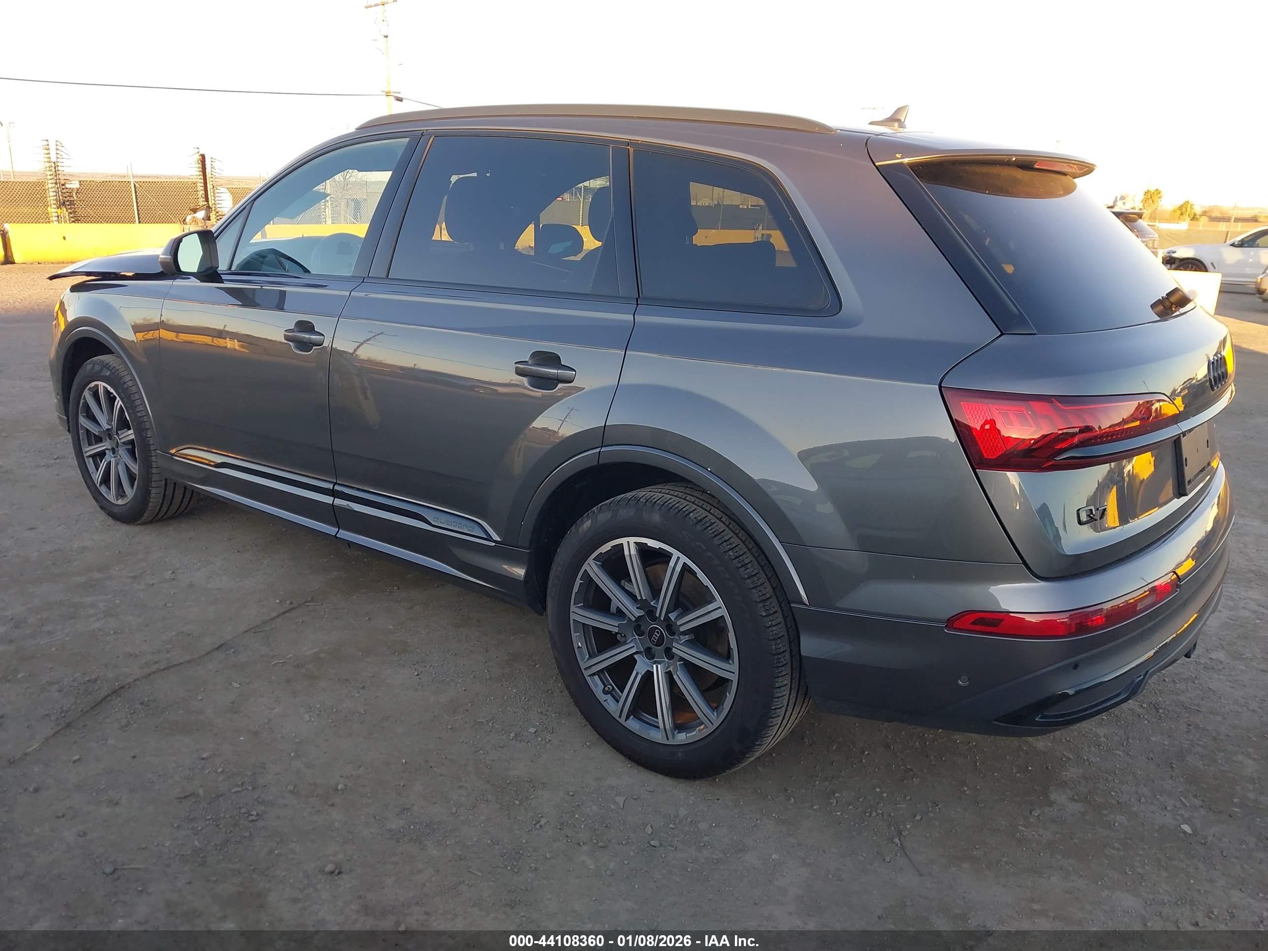 AUDI Q7 image 3