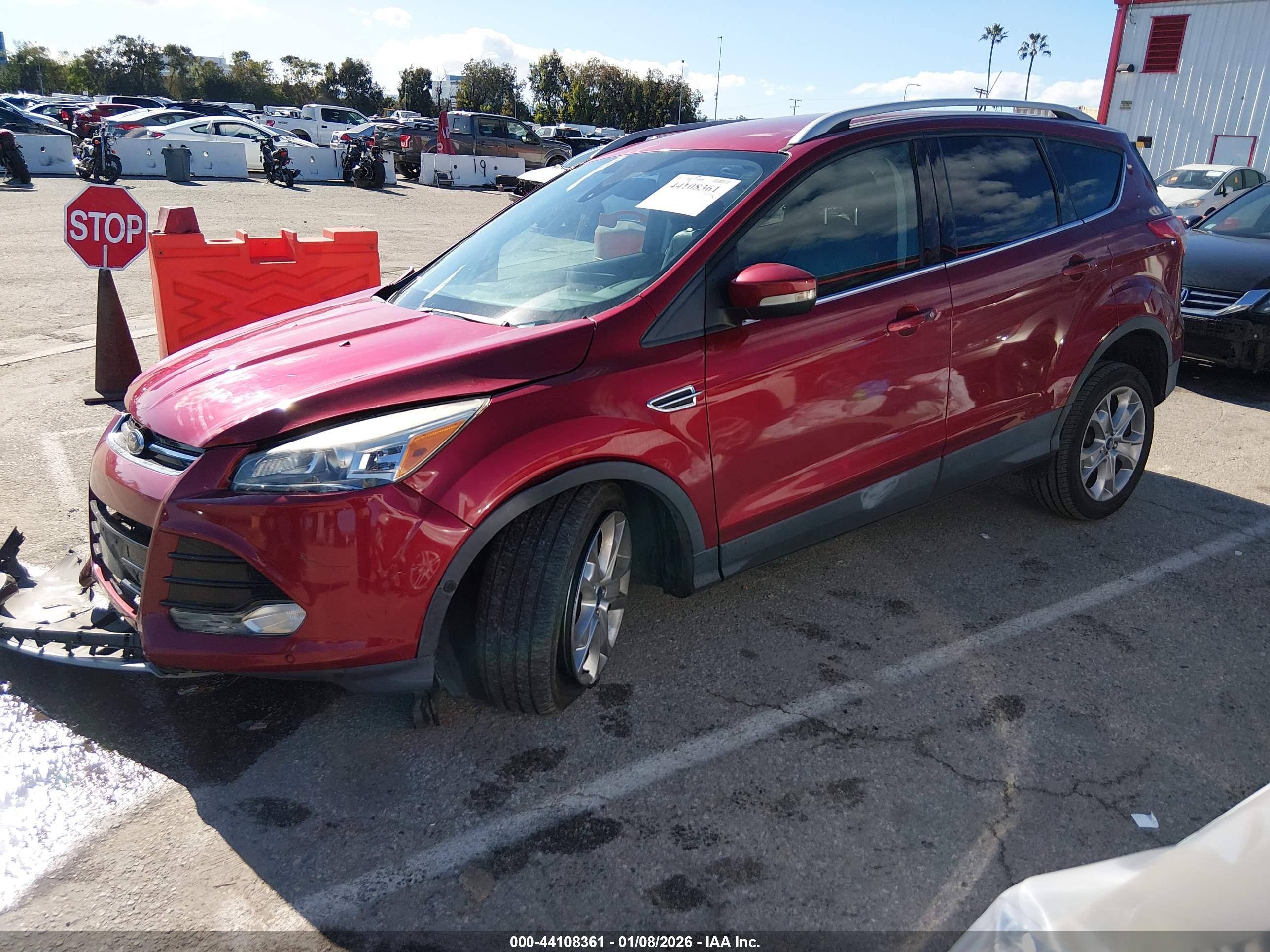 FORD ESCAPE image 2