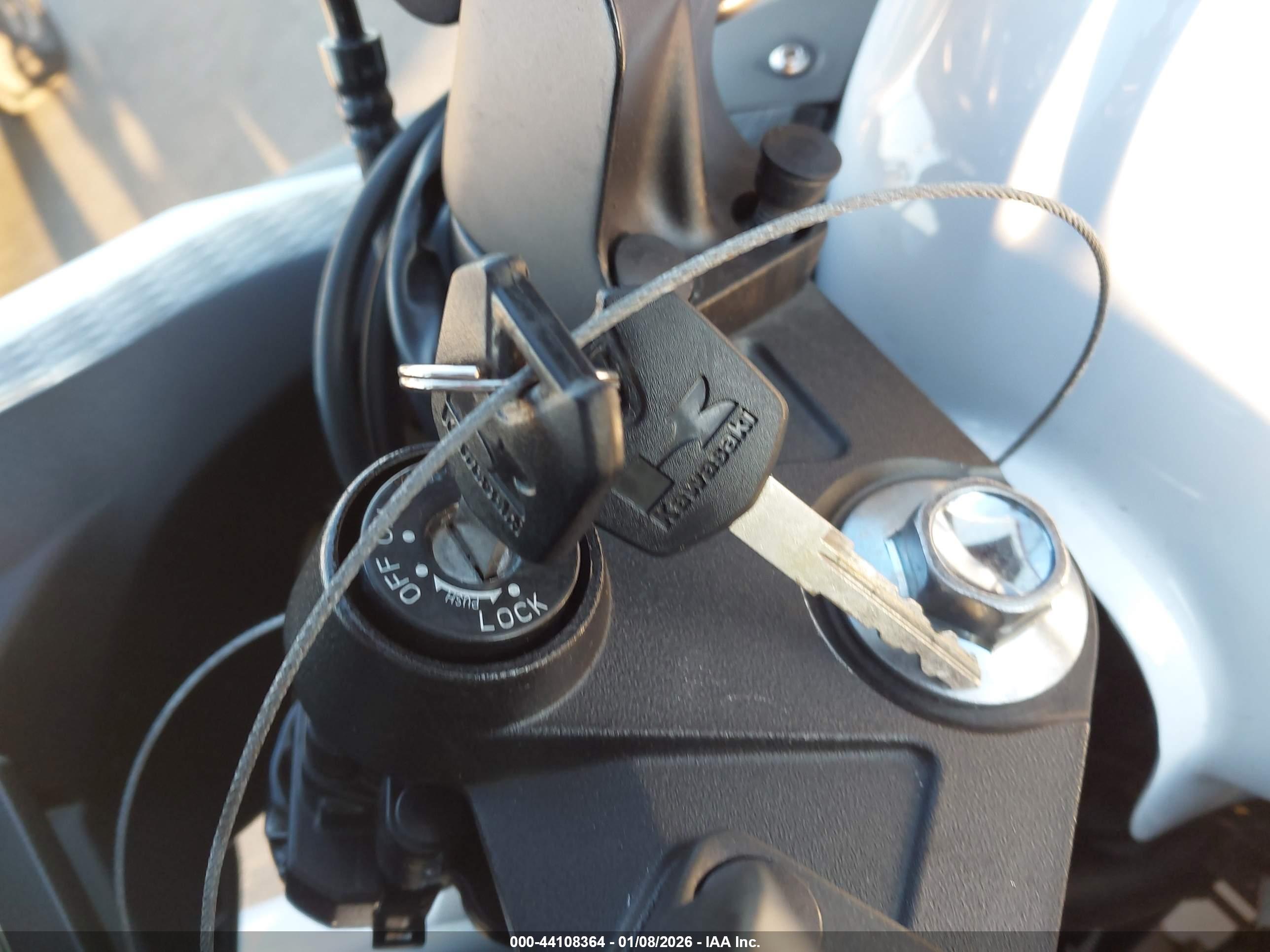 KAWASAKI EX300 image 11