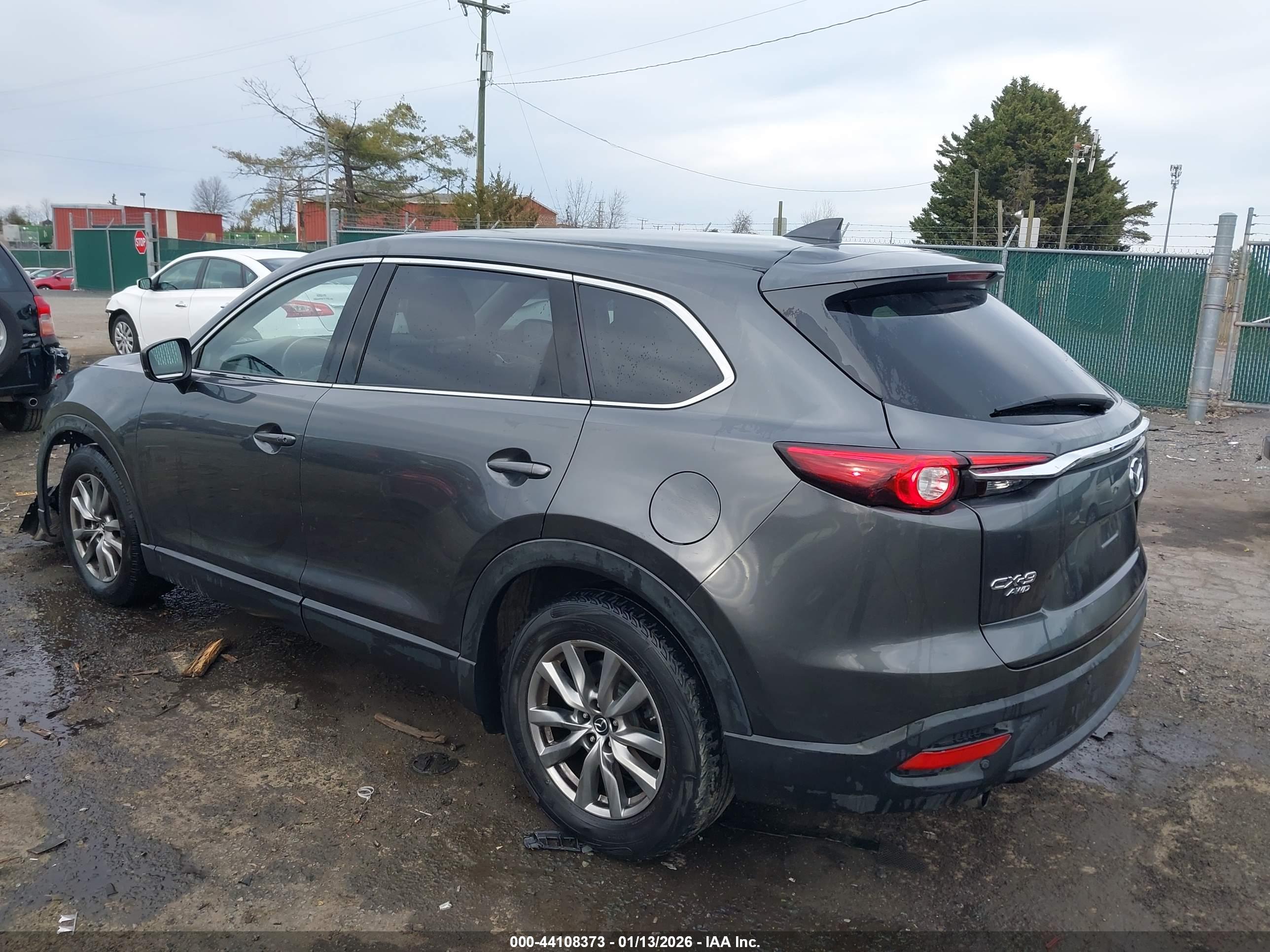 MAZDA CX-9 image 3