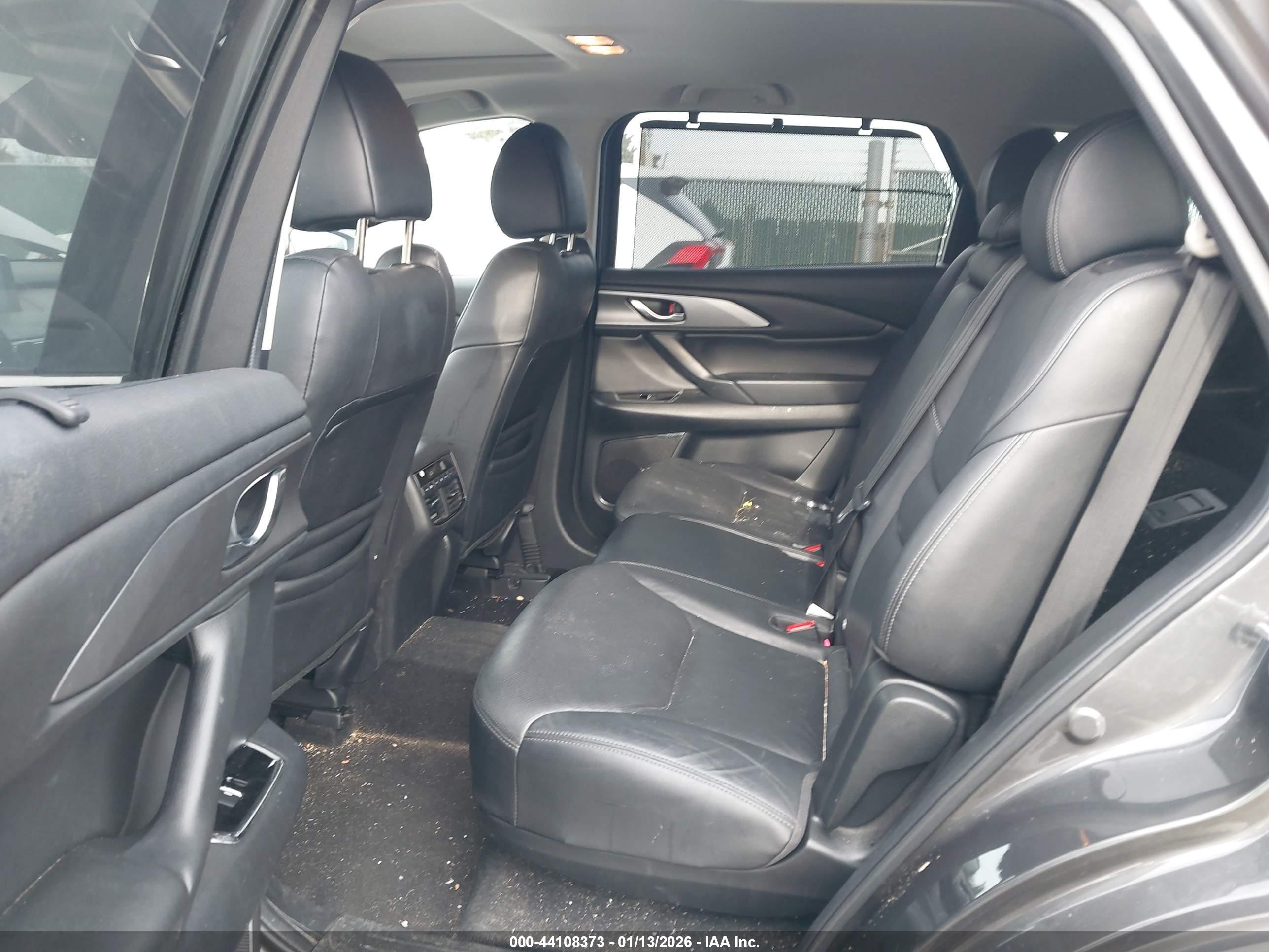 MAZDA CX-9 image 8