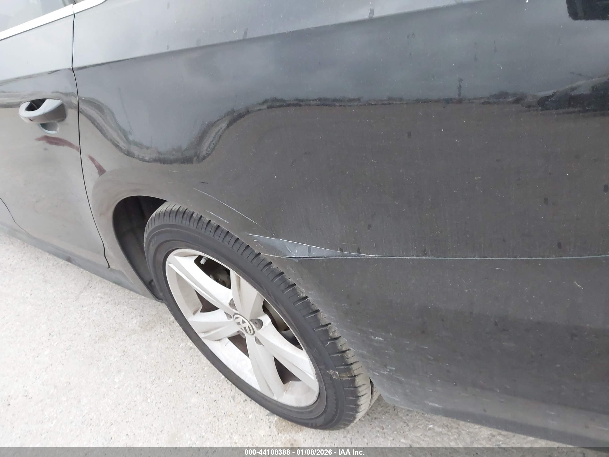 VOLKSWAGEN PASSAT image 6