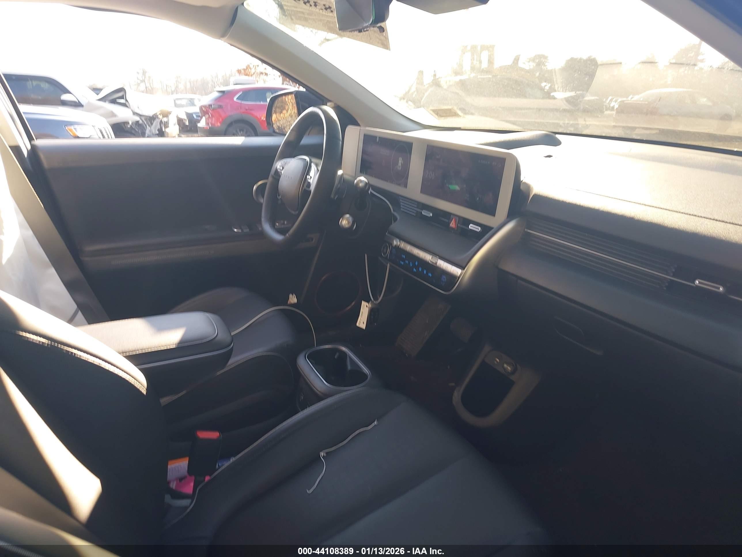 HYUNDAI IONIQ image 5