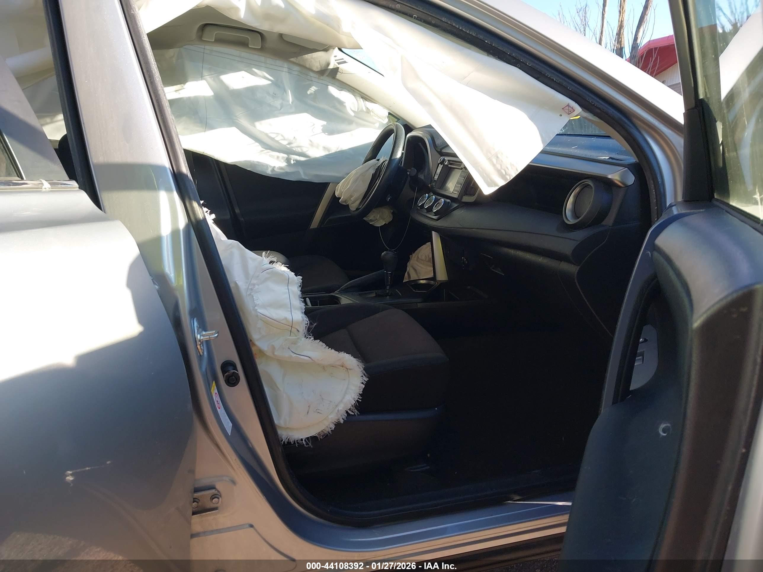 TOYOTA RAV4 image 5