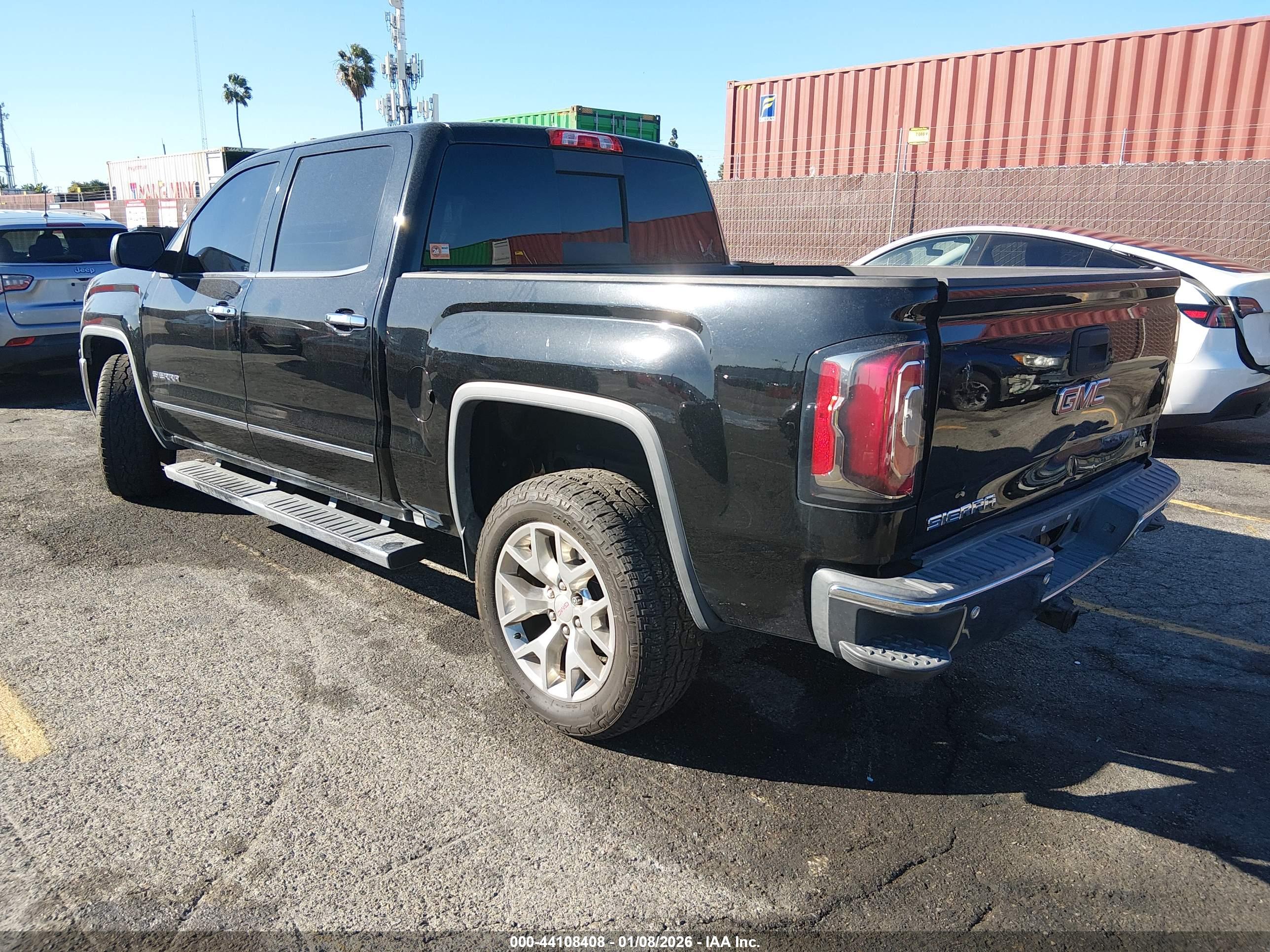 GMC SIERRA image 3