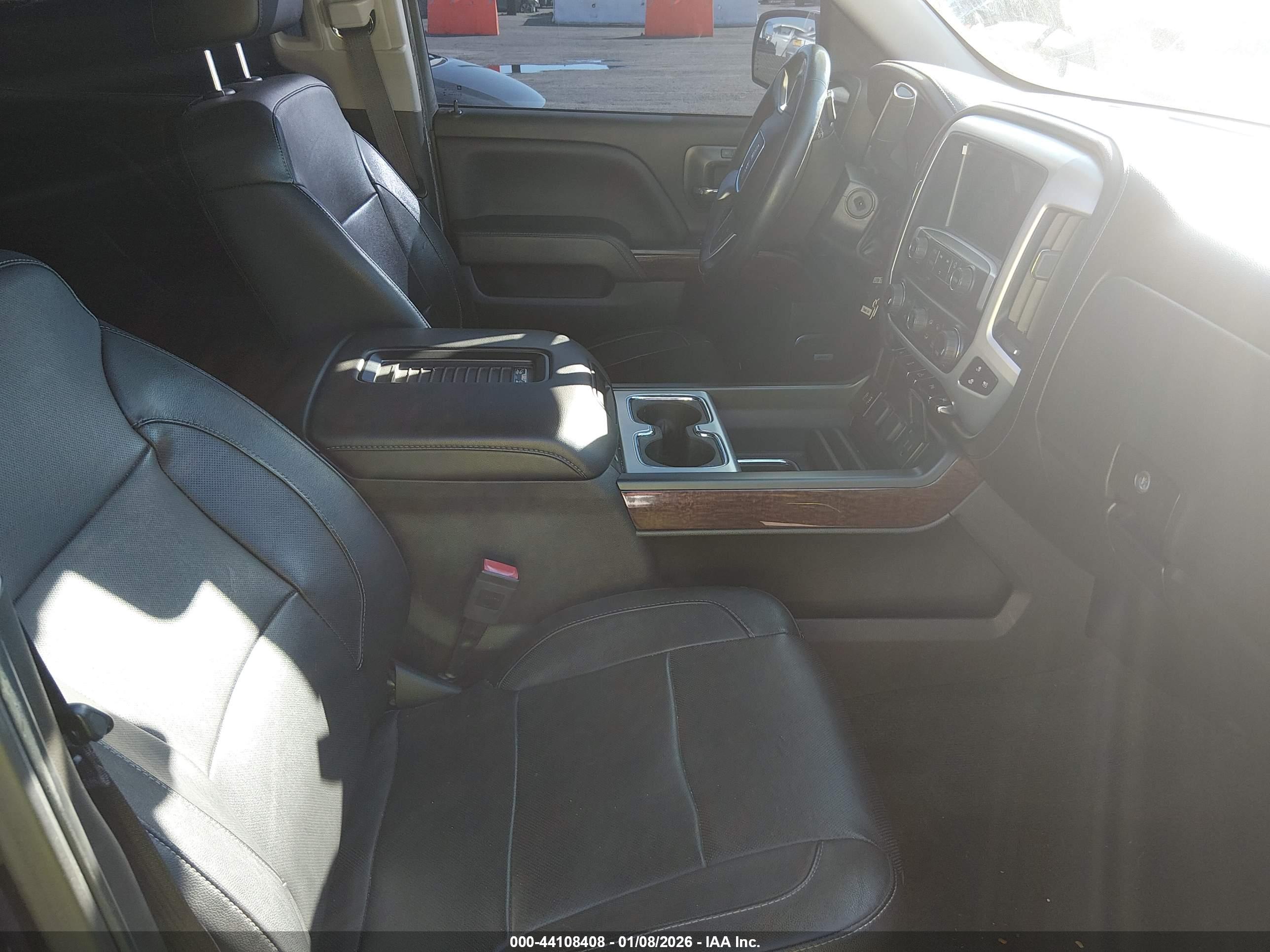 GMC SIERRA image 5