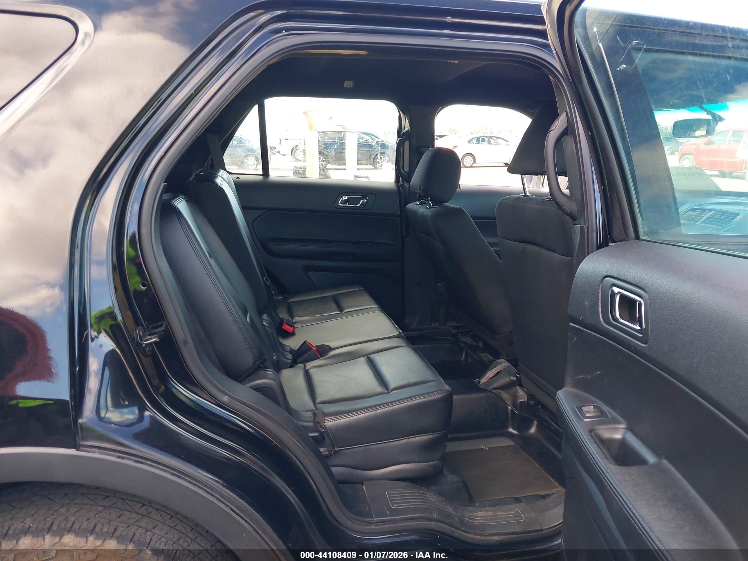 FORD UTILITY image 8