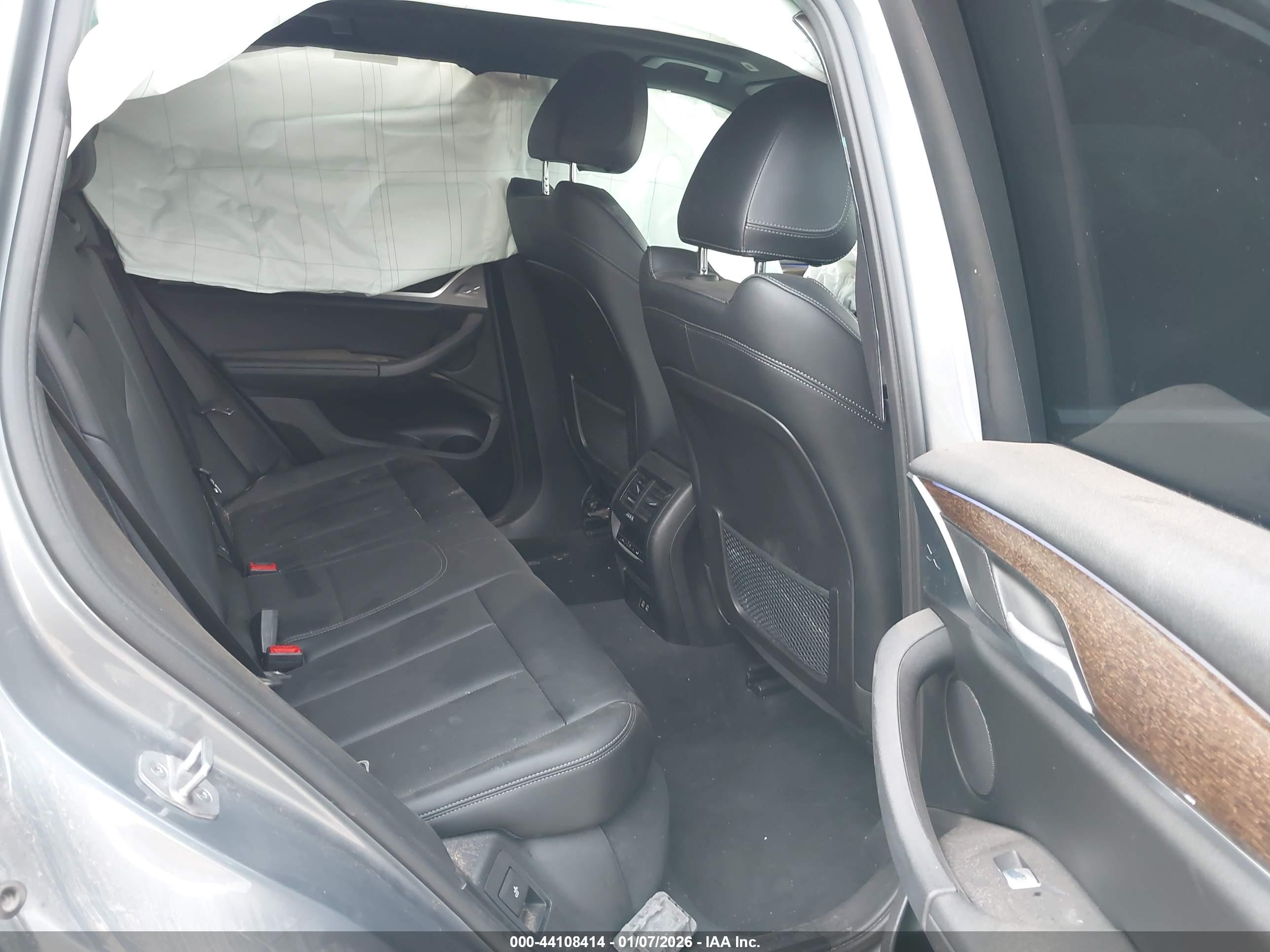 BMW X3 image 8